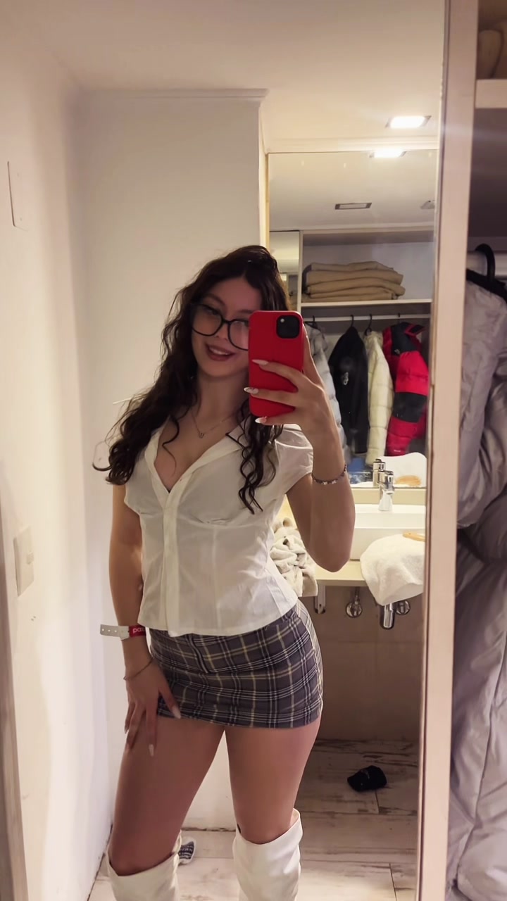 @maría