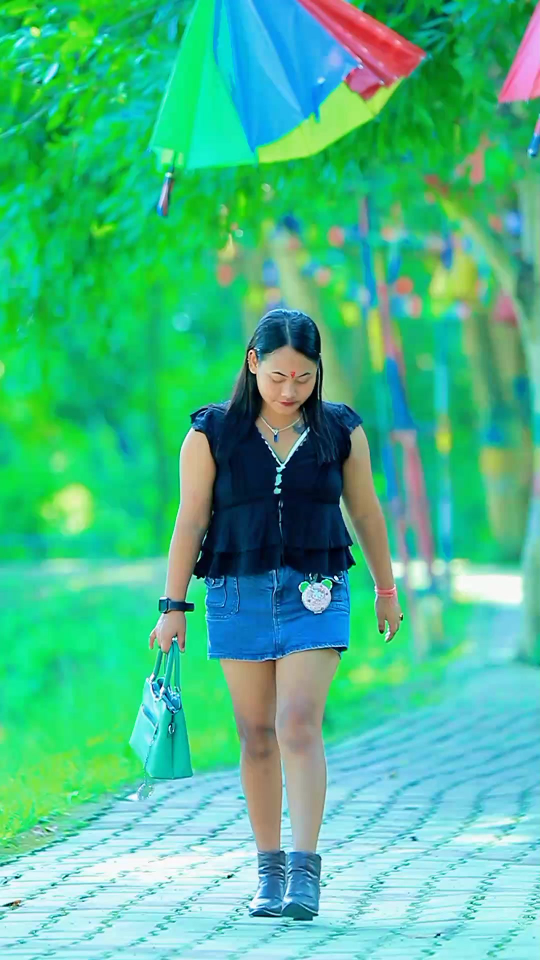 @Soniya Thakur...💏🕊️🕊️
