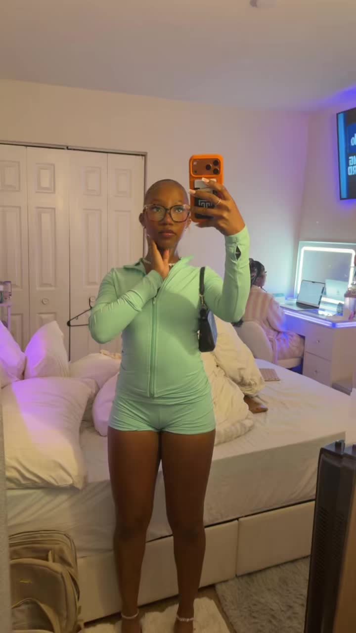 @Raynaa