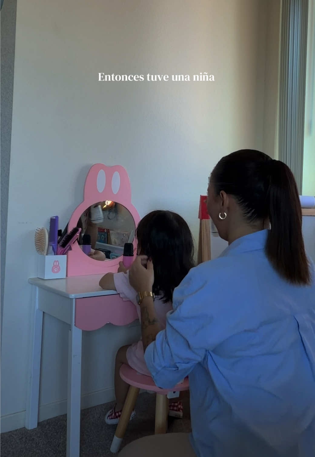 @𝐋𝐀𝐏𝐎𝐋𝐀 | Mom vlogger