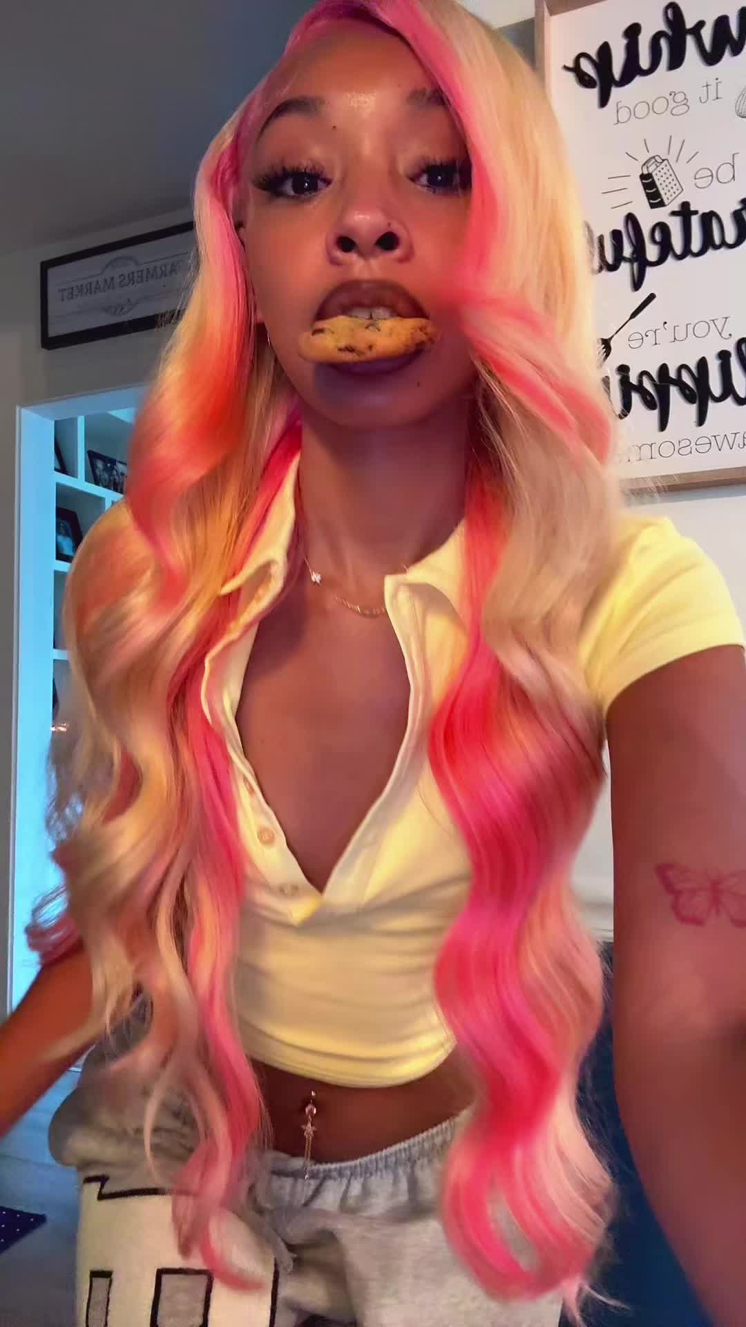 @bk<3