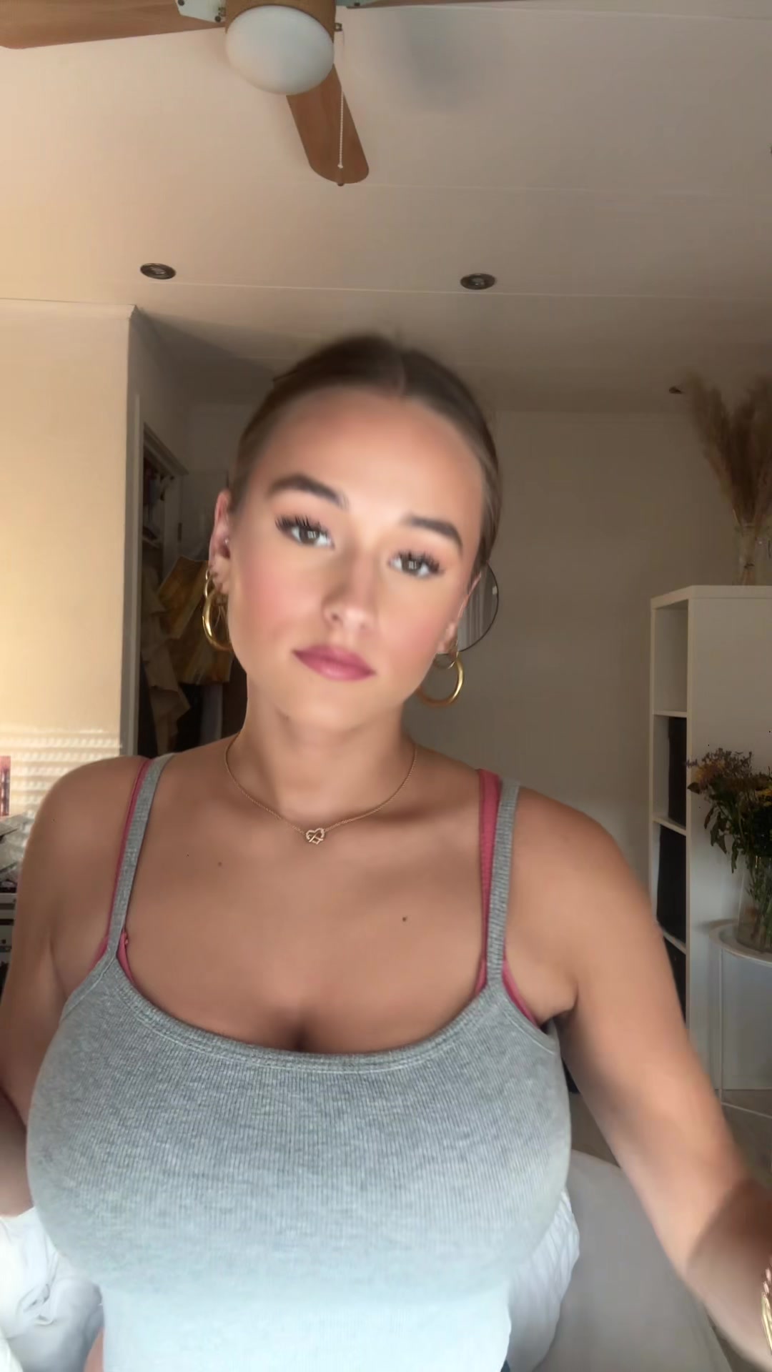 @ℳ𝒶𝒶𝒾𝓀ℯꨄ