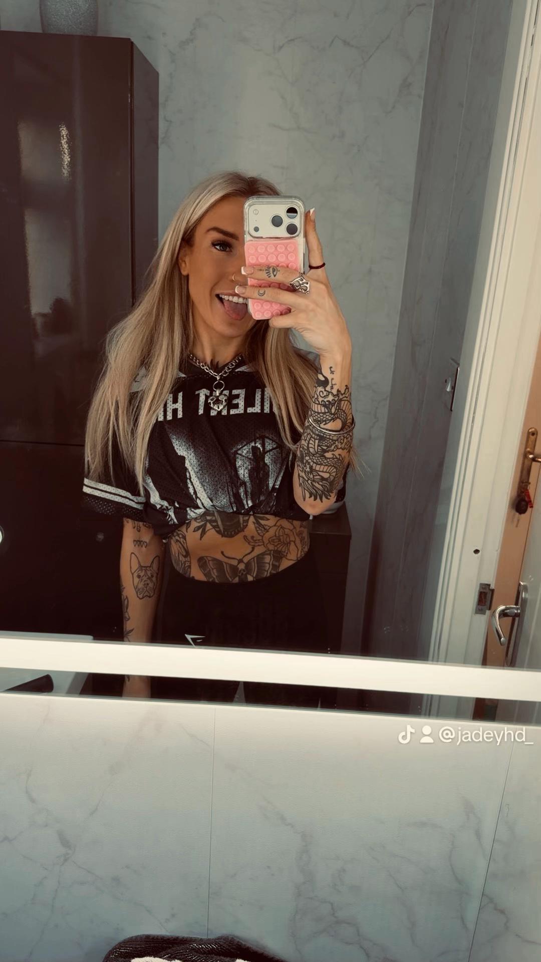 @Jadeyhd