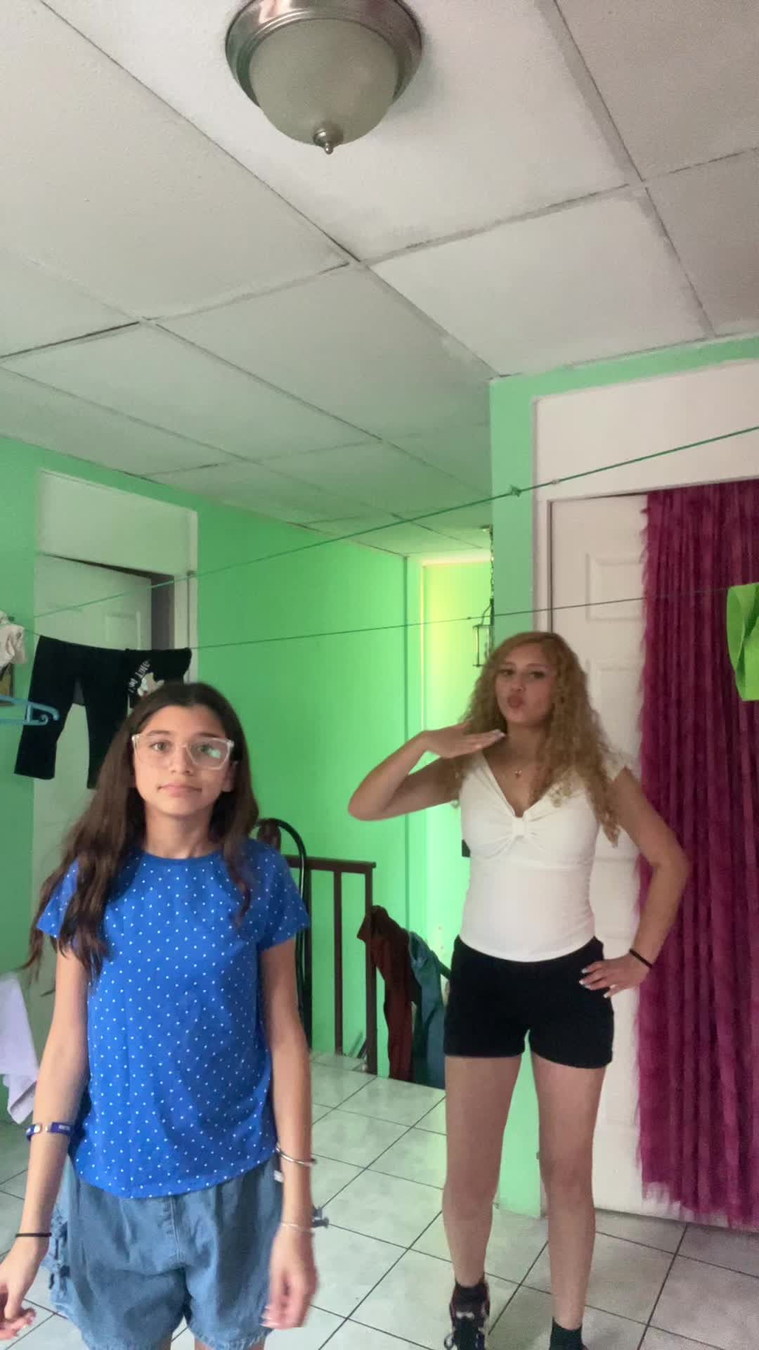 @𝐒𝐚𝐦𝐦𝐲 ꨄ