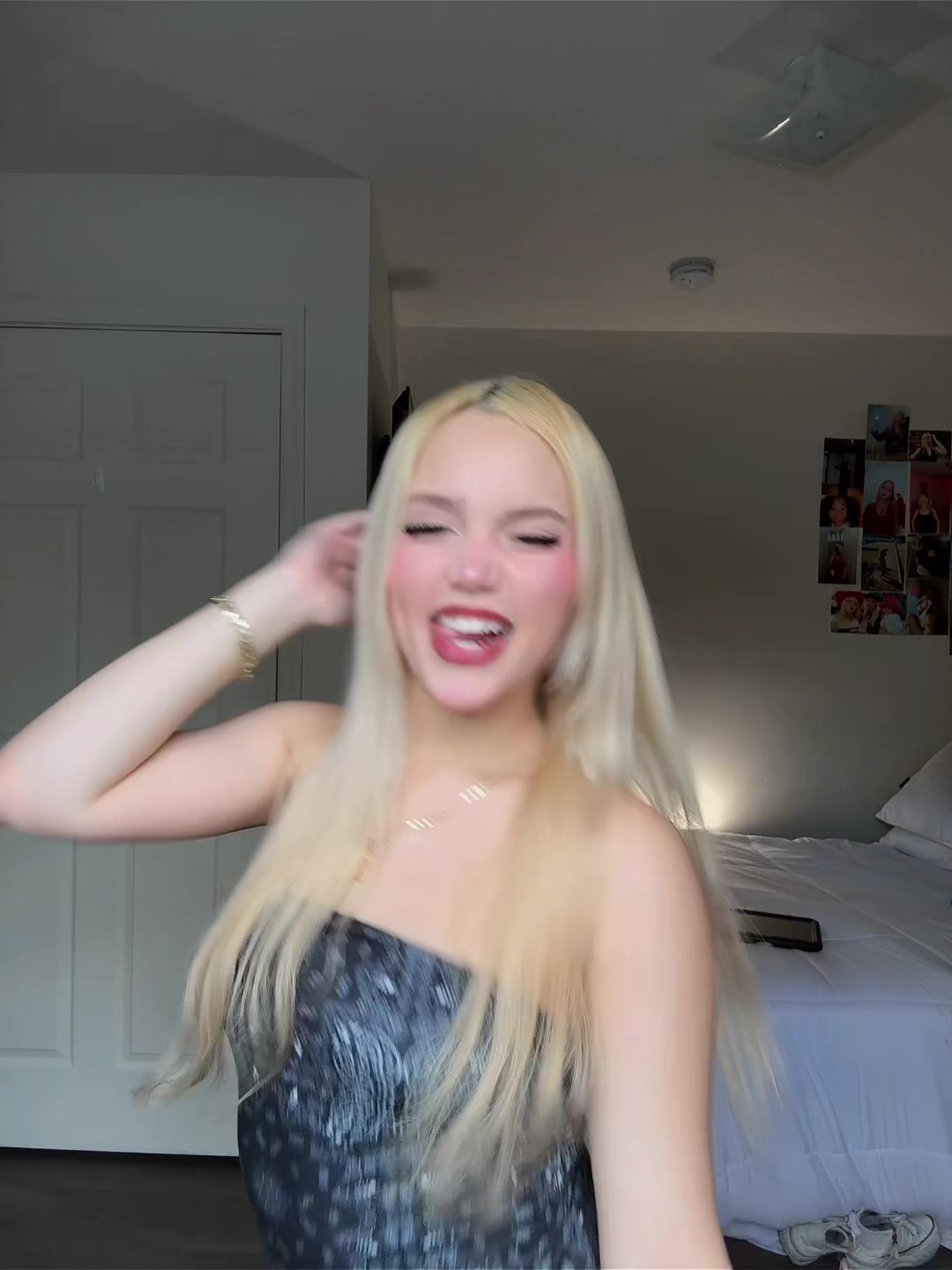 @𝐋𝐈𝐙𝐙𝐈𝐄