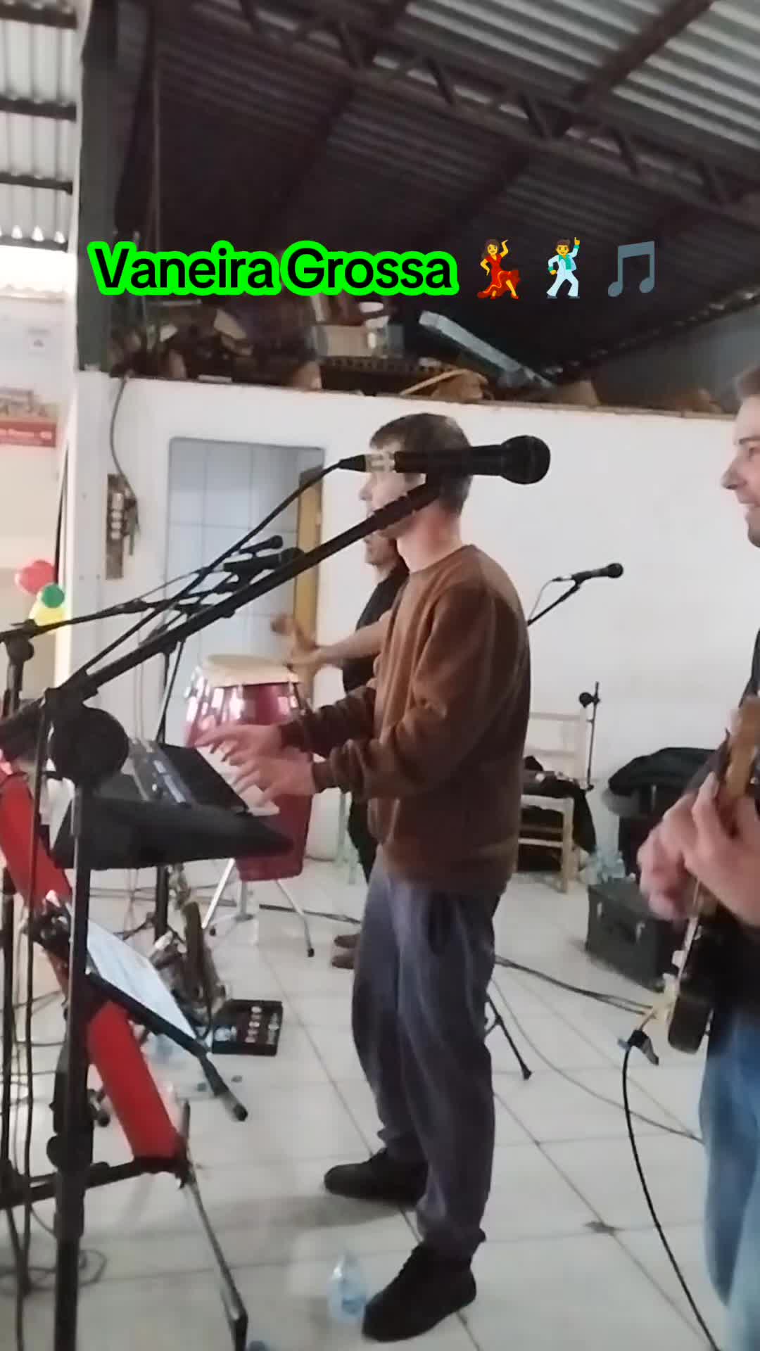 @Três Hermanos