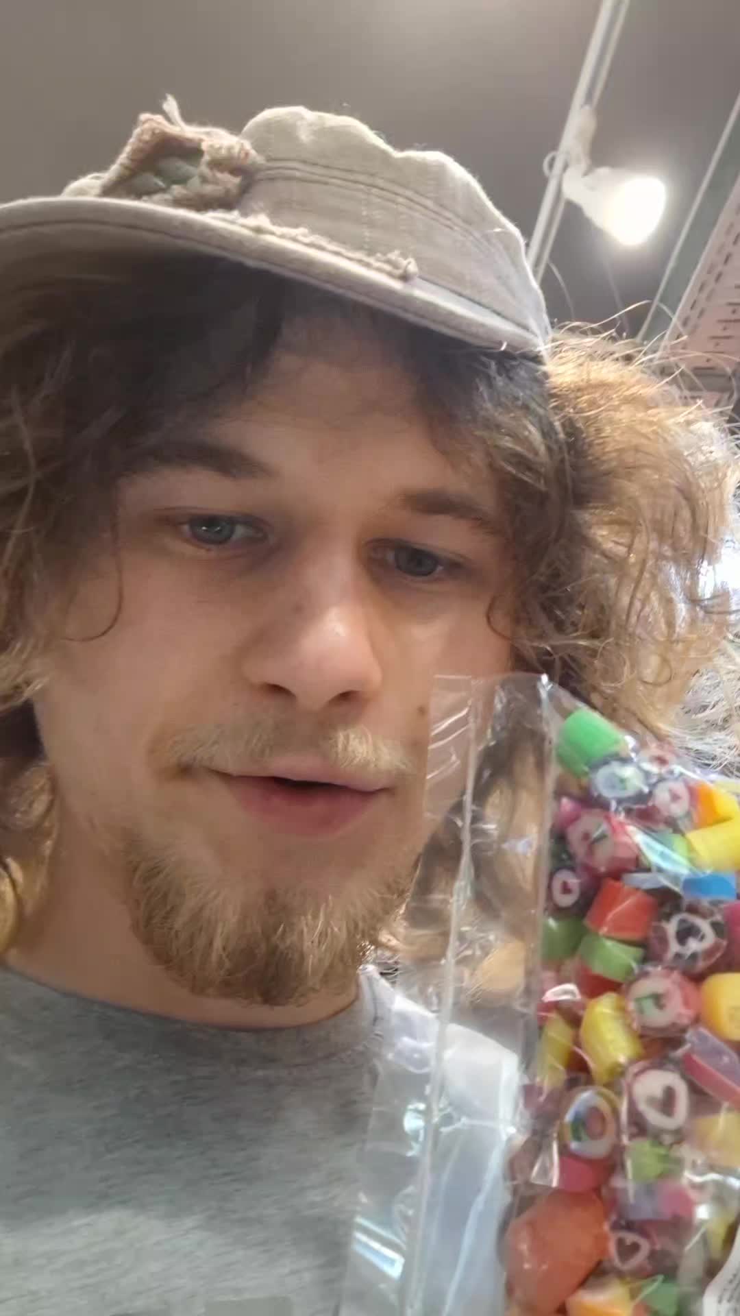 @DeutscherAbgrund