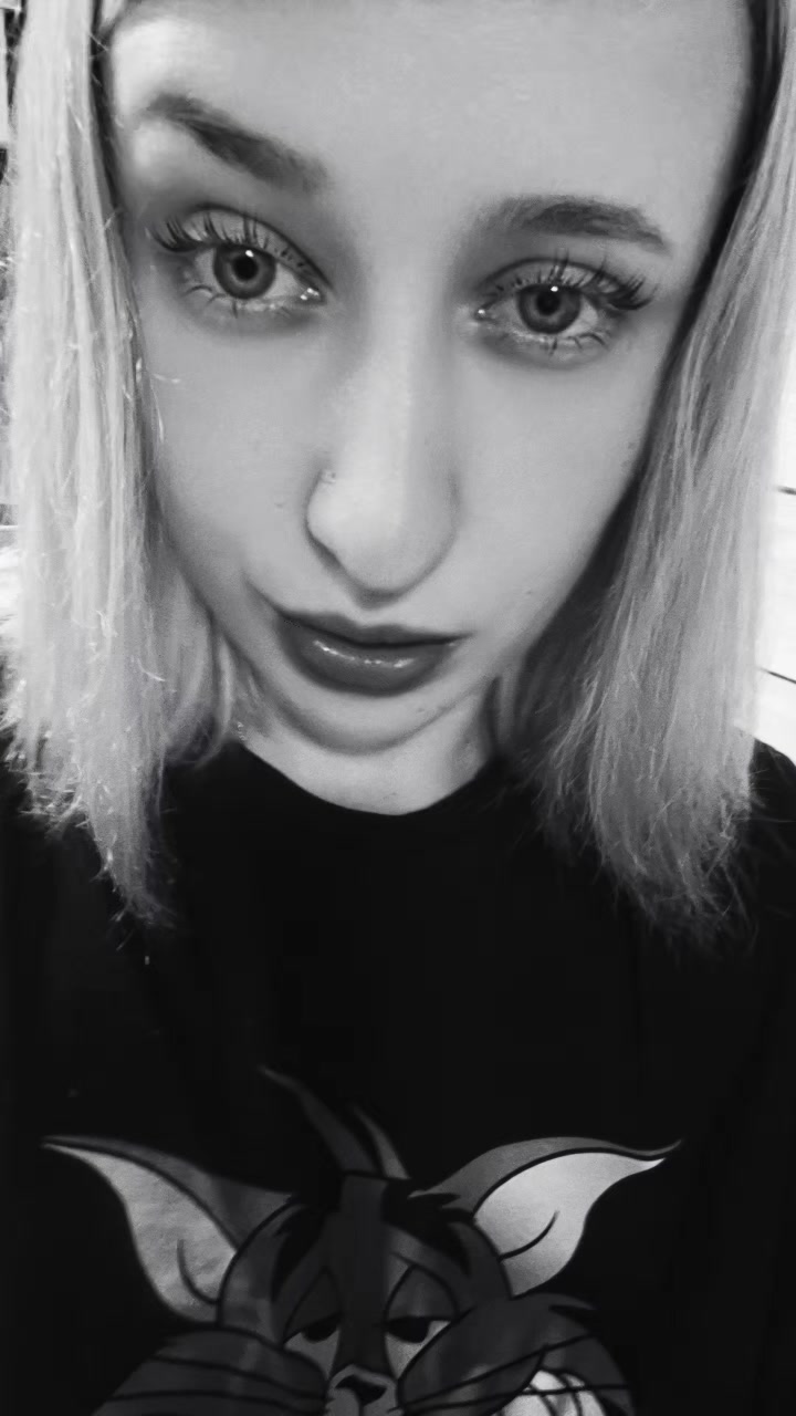 @💋✟Ӎἰṩṧ Ⱪᾆᶈᵲḭž✟ 💋