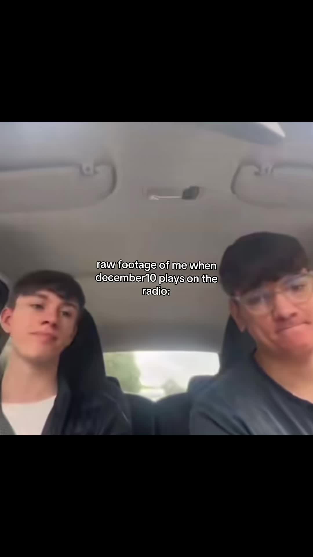 @𝐏𝐎𝐋𝐋𝐘