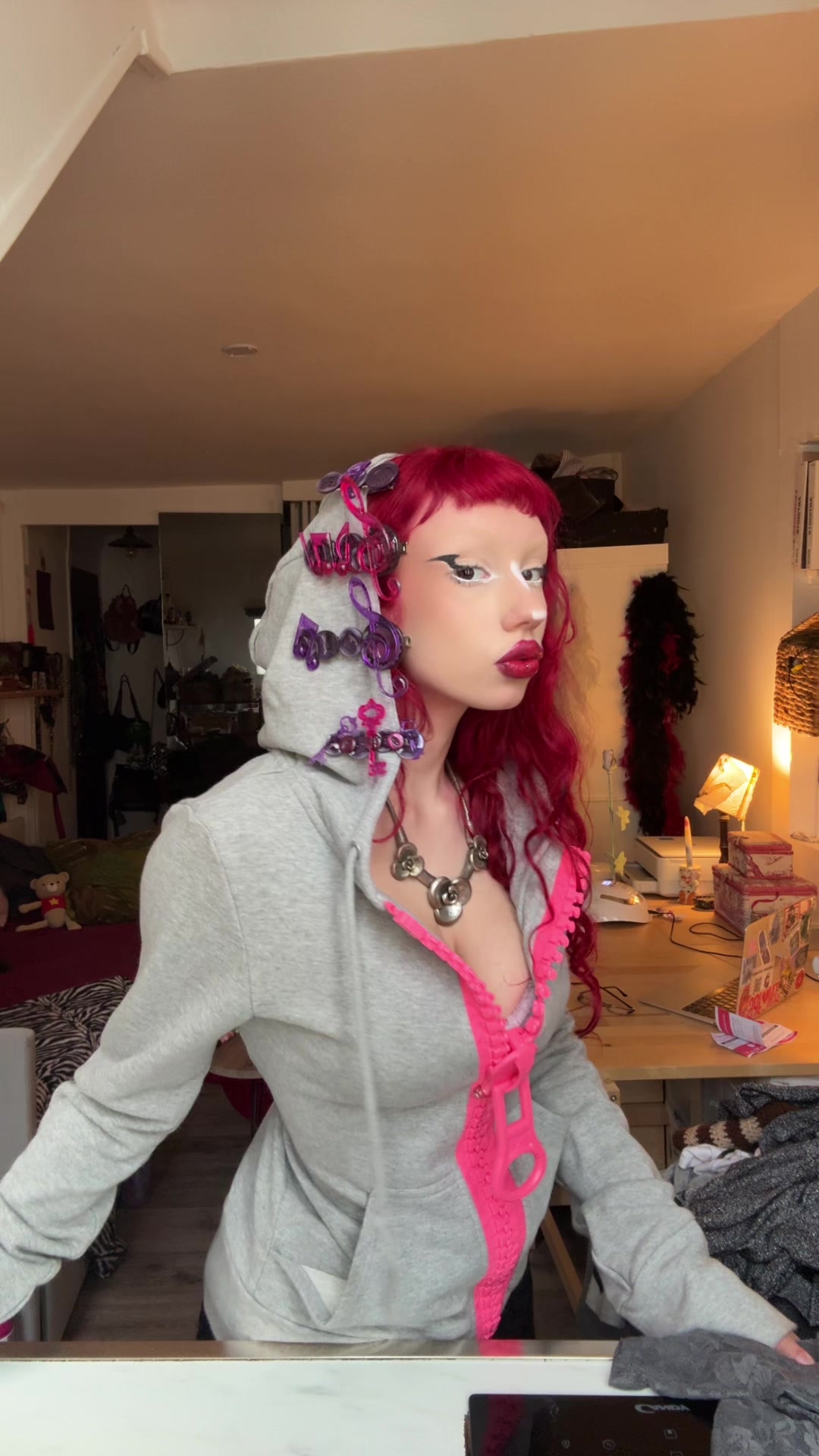 @lea_toute_rouge