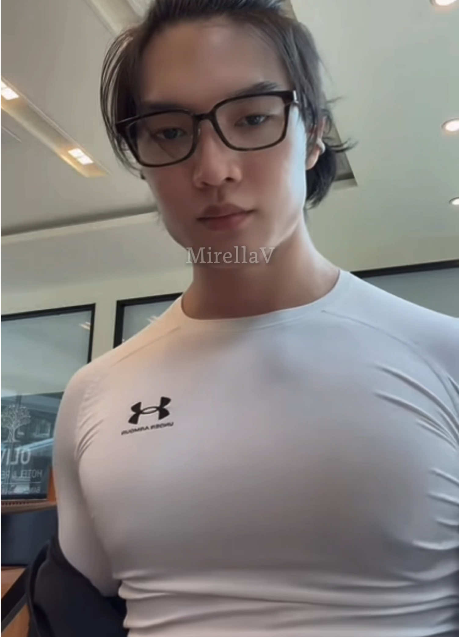 @MirellaV