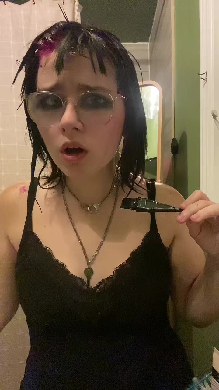 @bugg🧿🪲