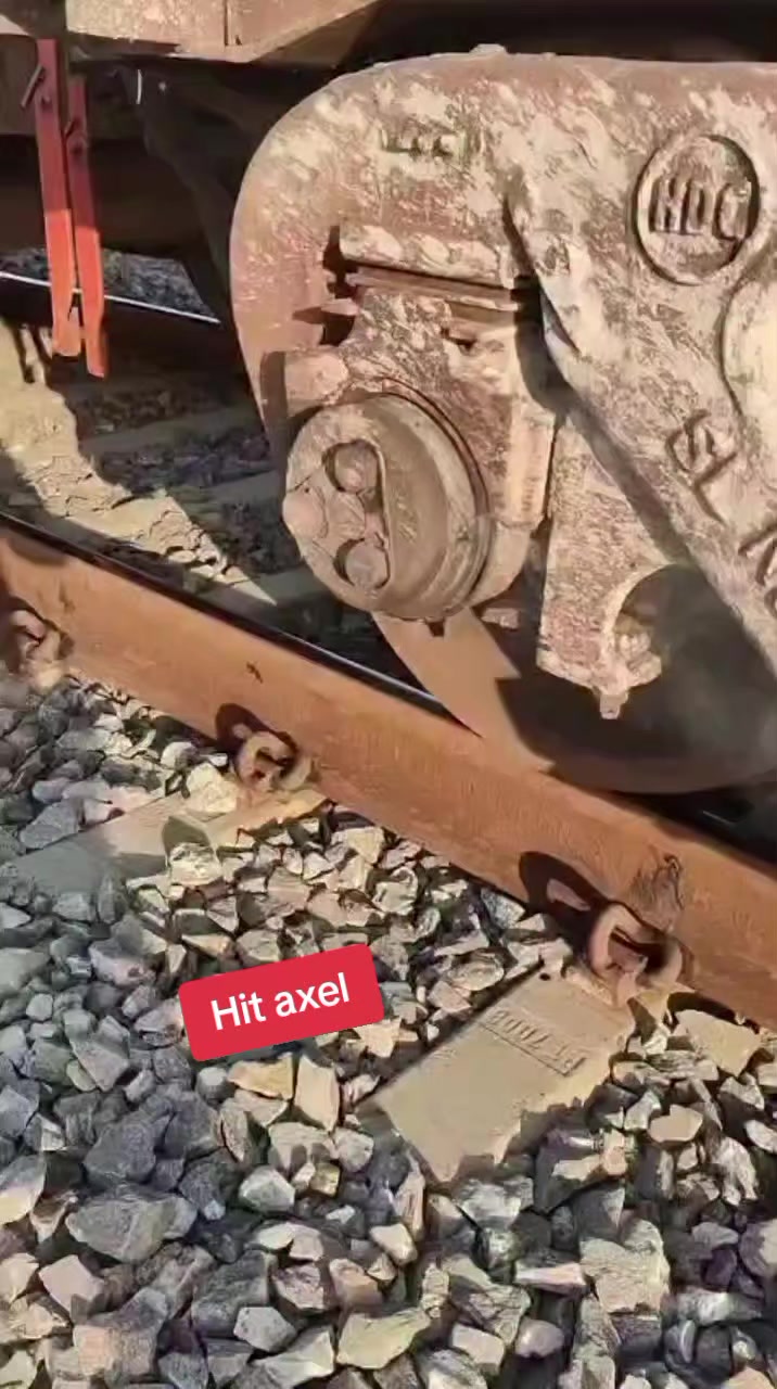 @KENYAN RAILROADER🇰🇪