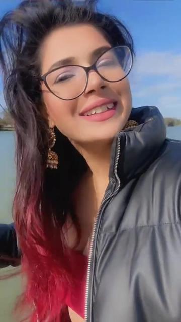 @KomalSethi