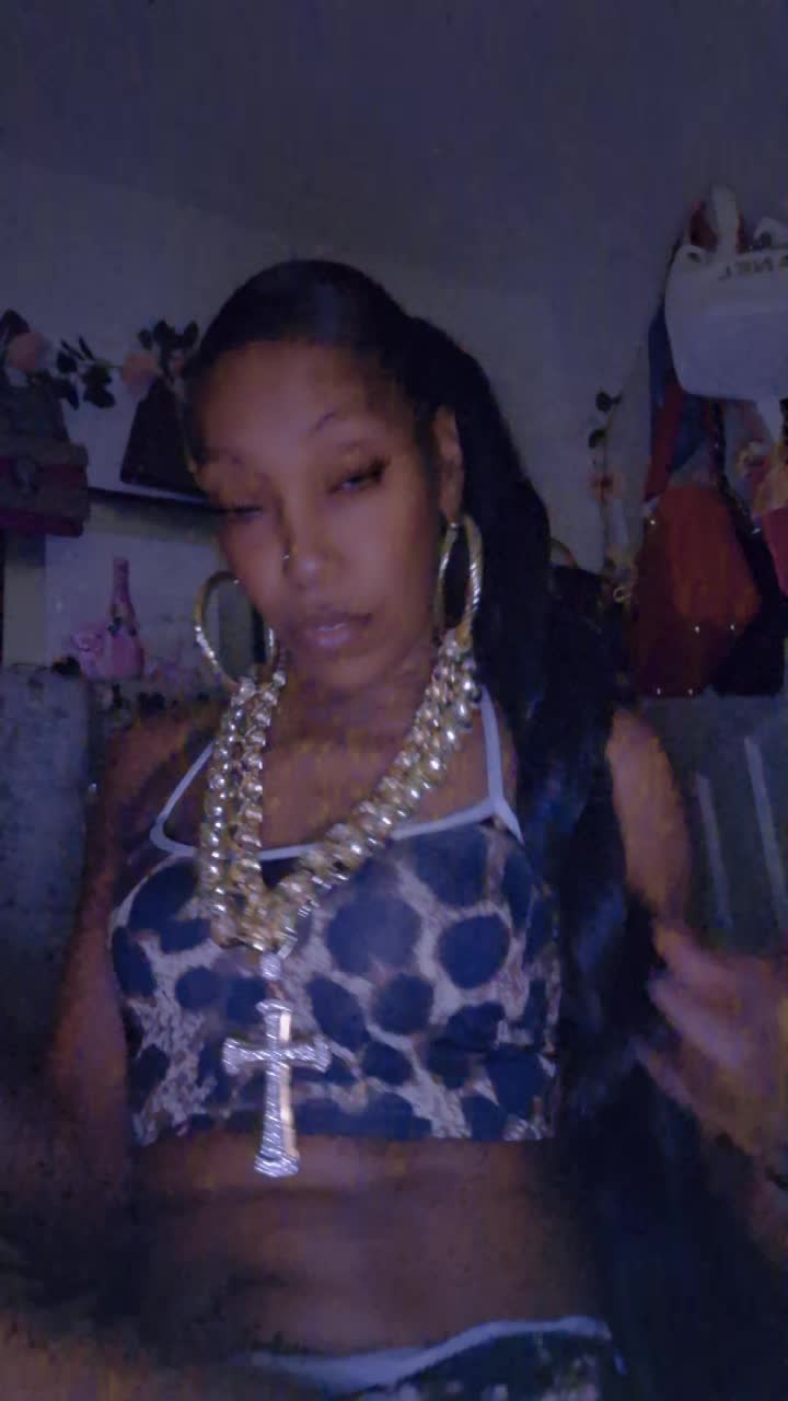@CooleyQueen👑🇬🇧🇯🇲