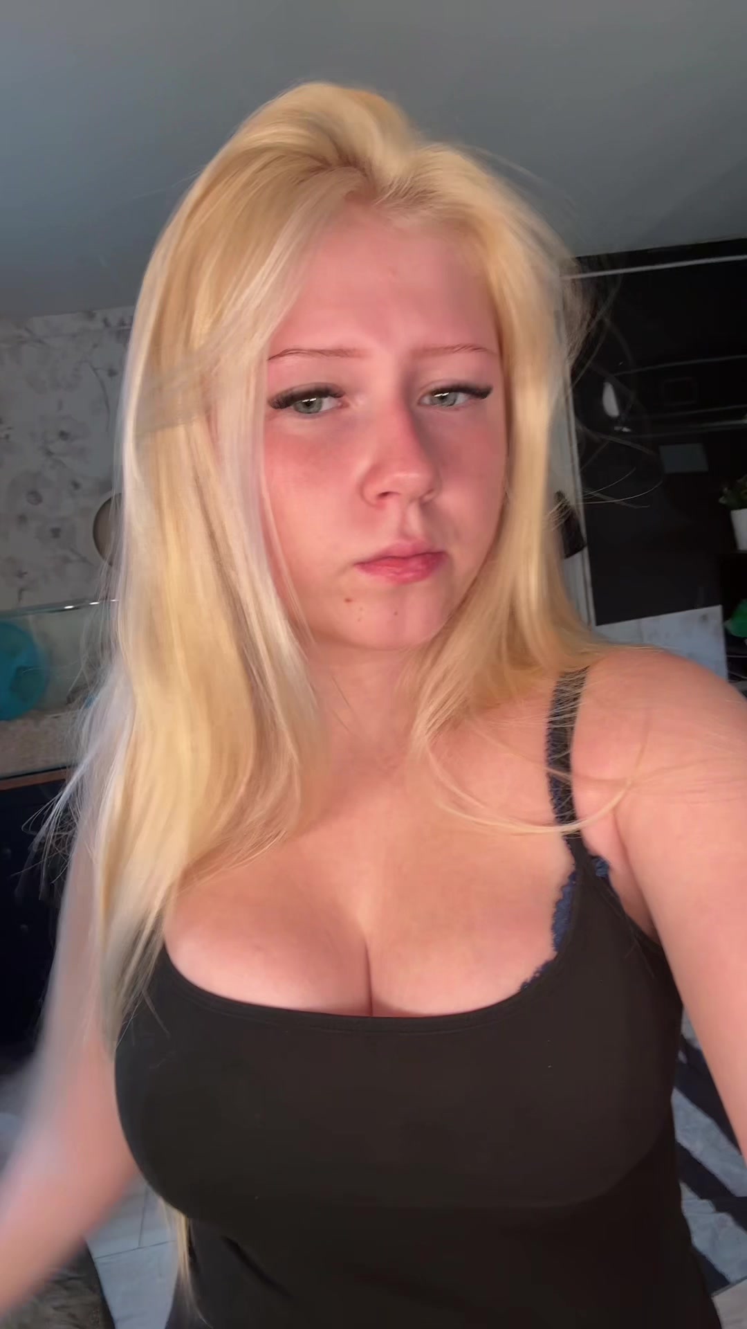 @𝐸𝒷𝒷𝒶 𝐵𝒶𝒸𝓀𝓂𝒶𝓃🏎️💨