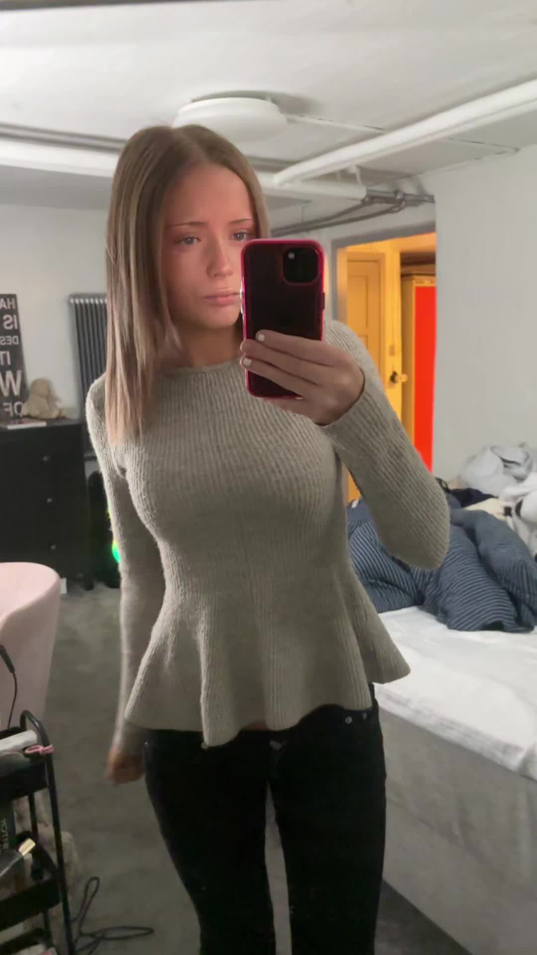 @🦄