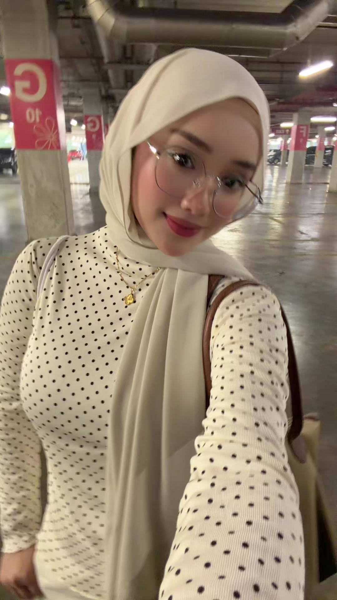 @afeesyaa