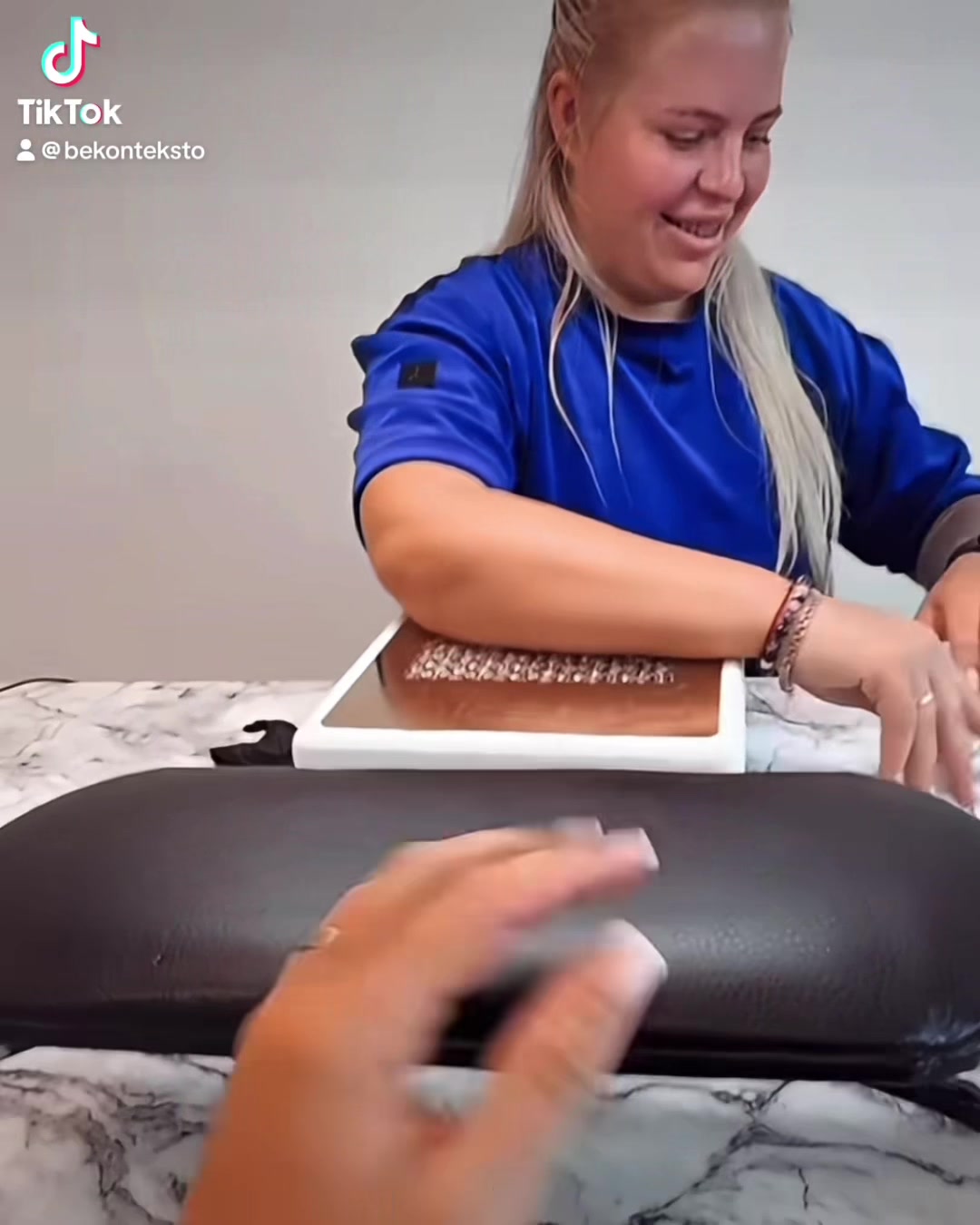 @bekonteksto