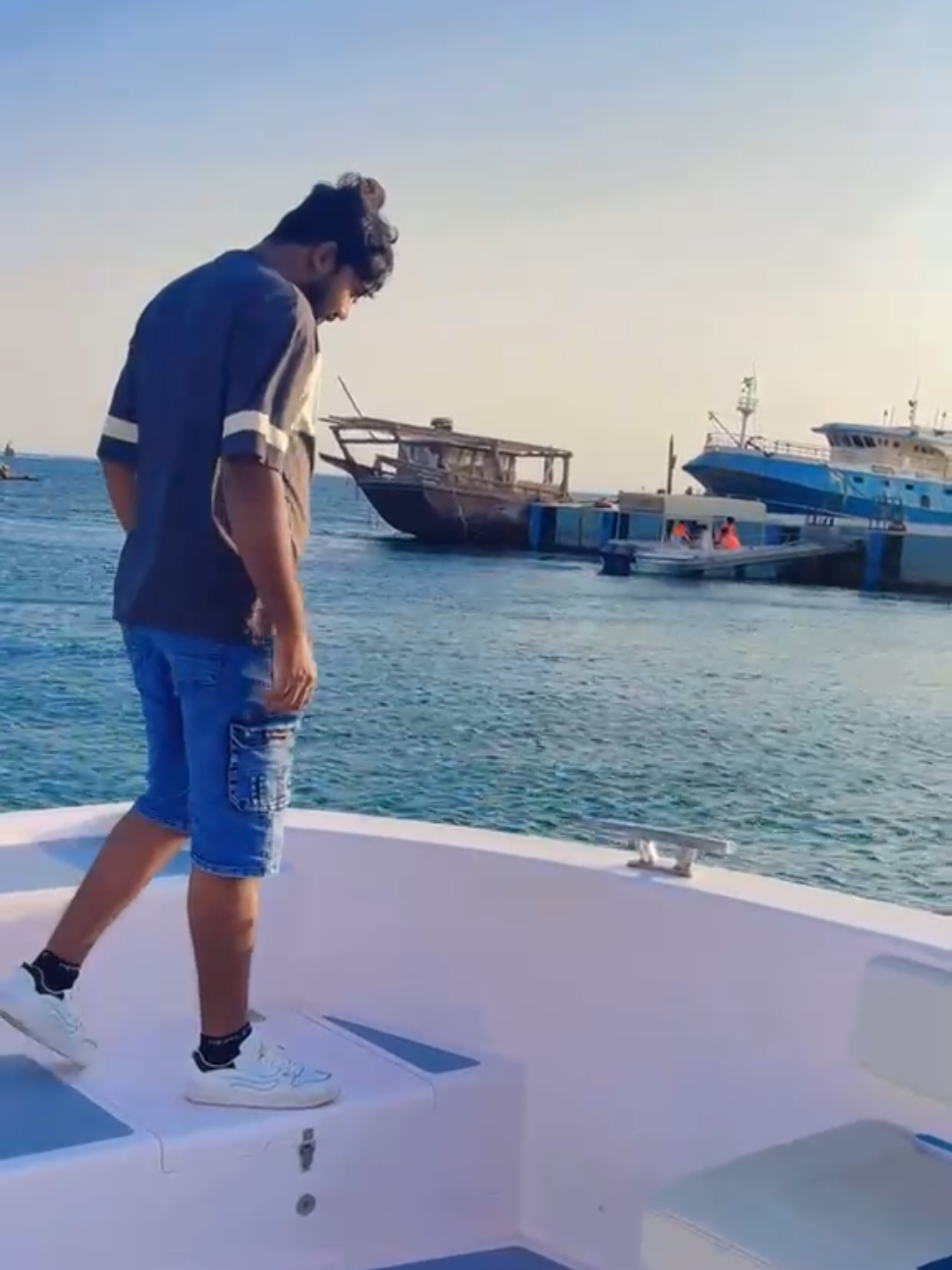 @جواد مغل