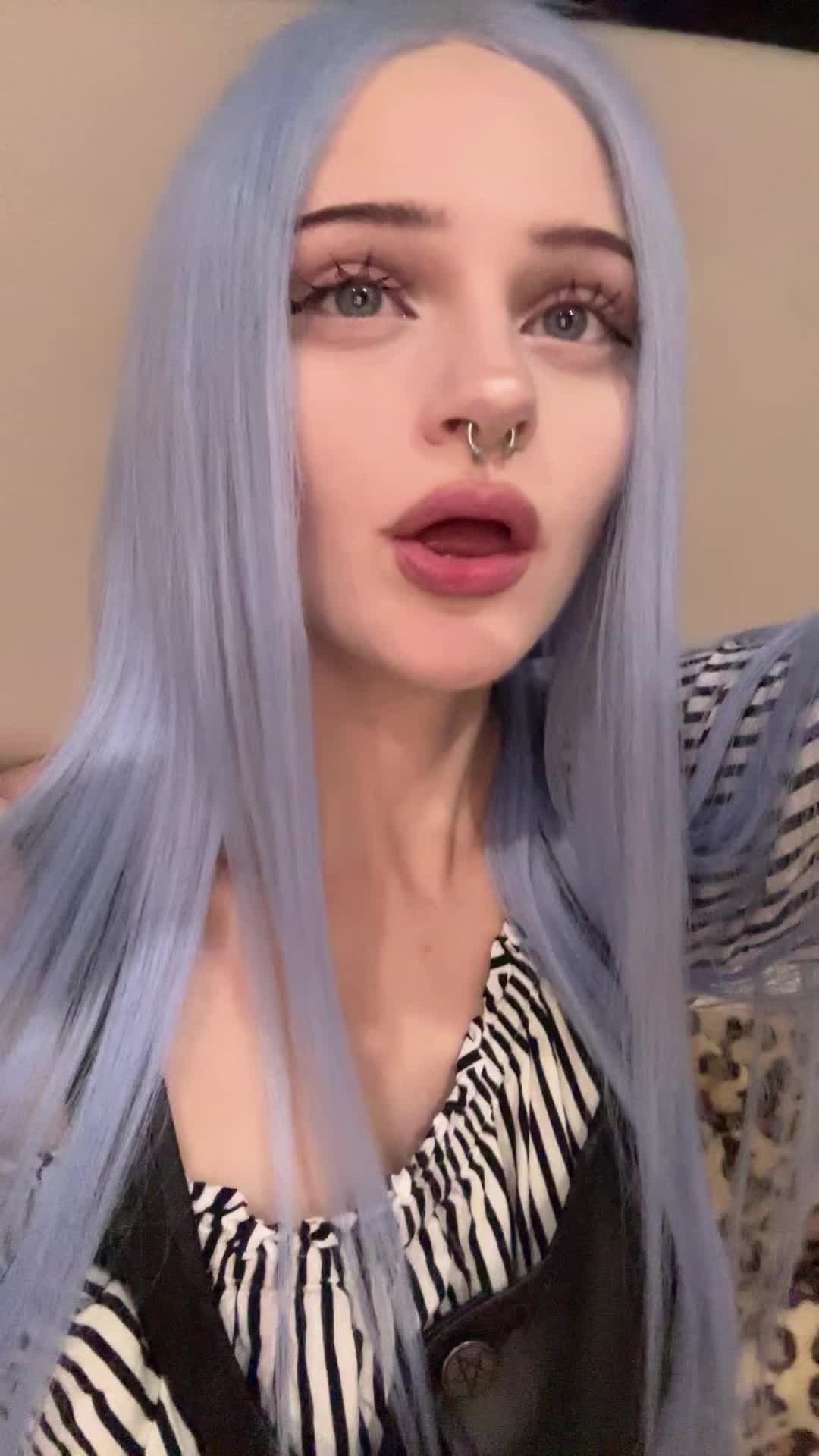 @☥
