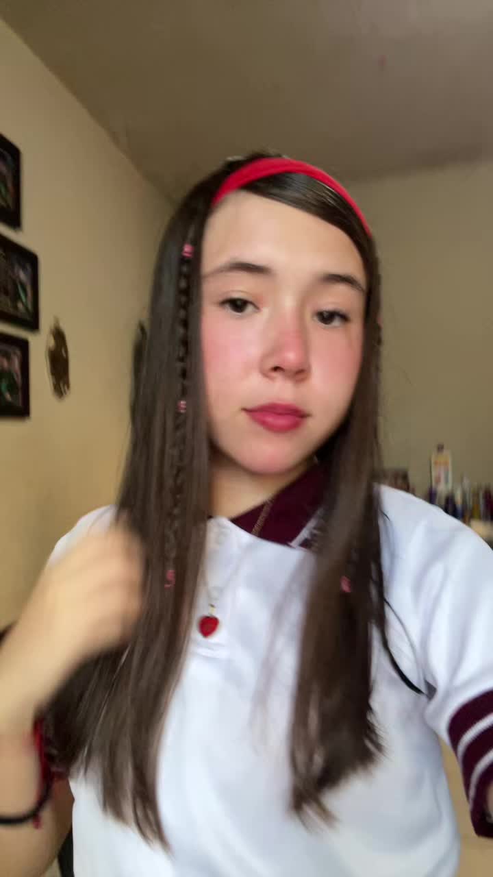 @𝓜𝓮𝓭𝓲𝓷𝓪 ♡.