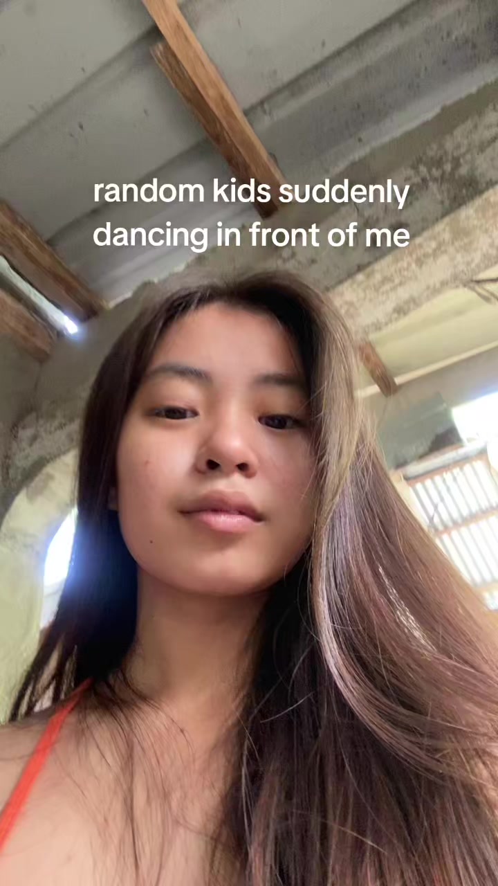 @hindi 'to si ella