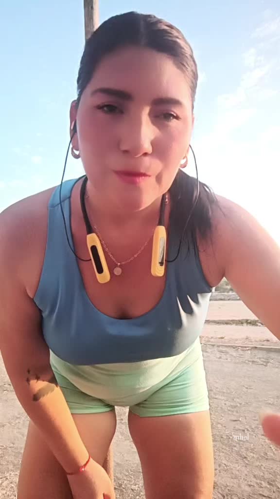 @girlsinlycra