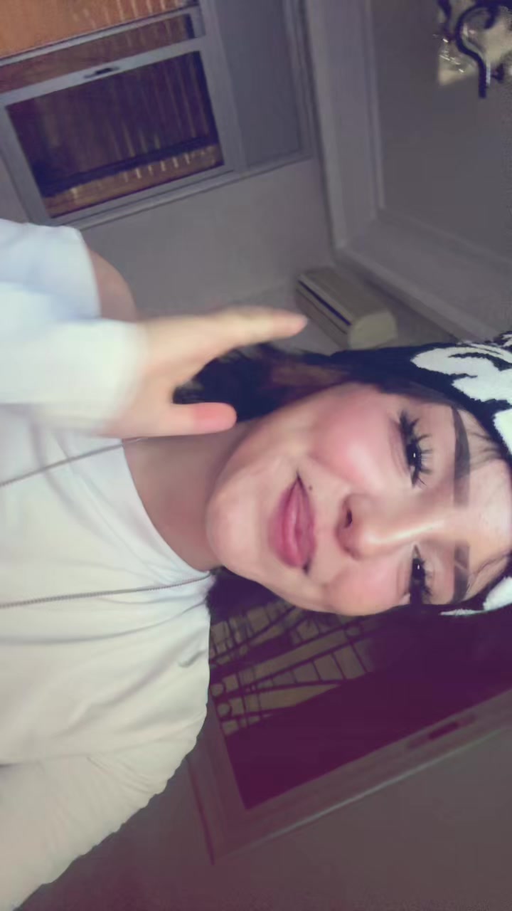 @Lilgirl.x