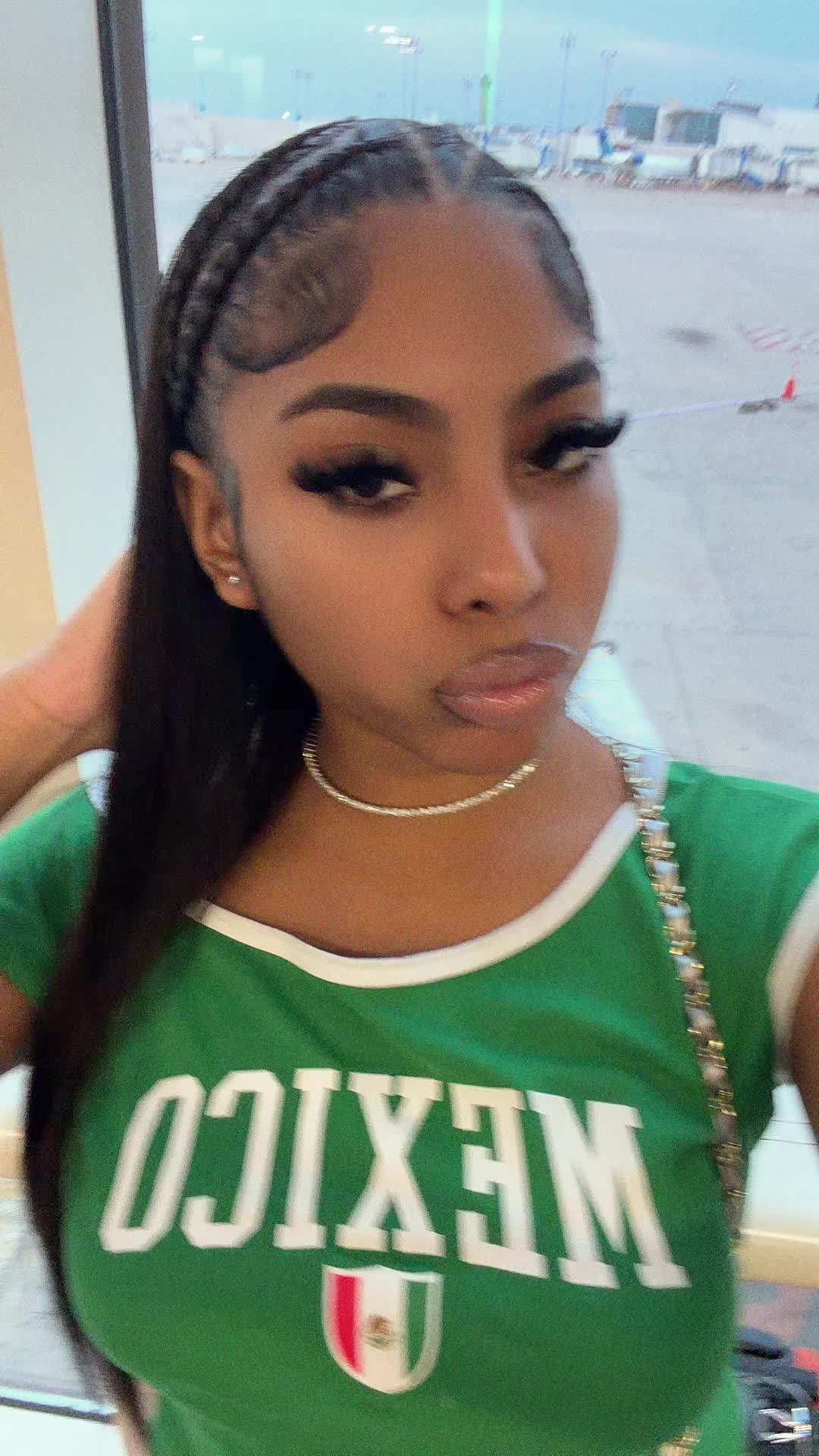 @leilamiraclee