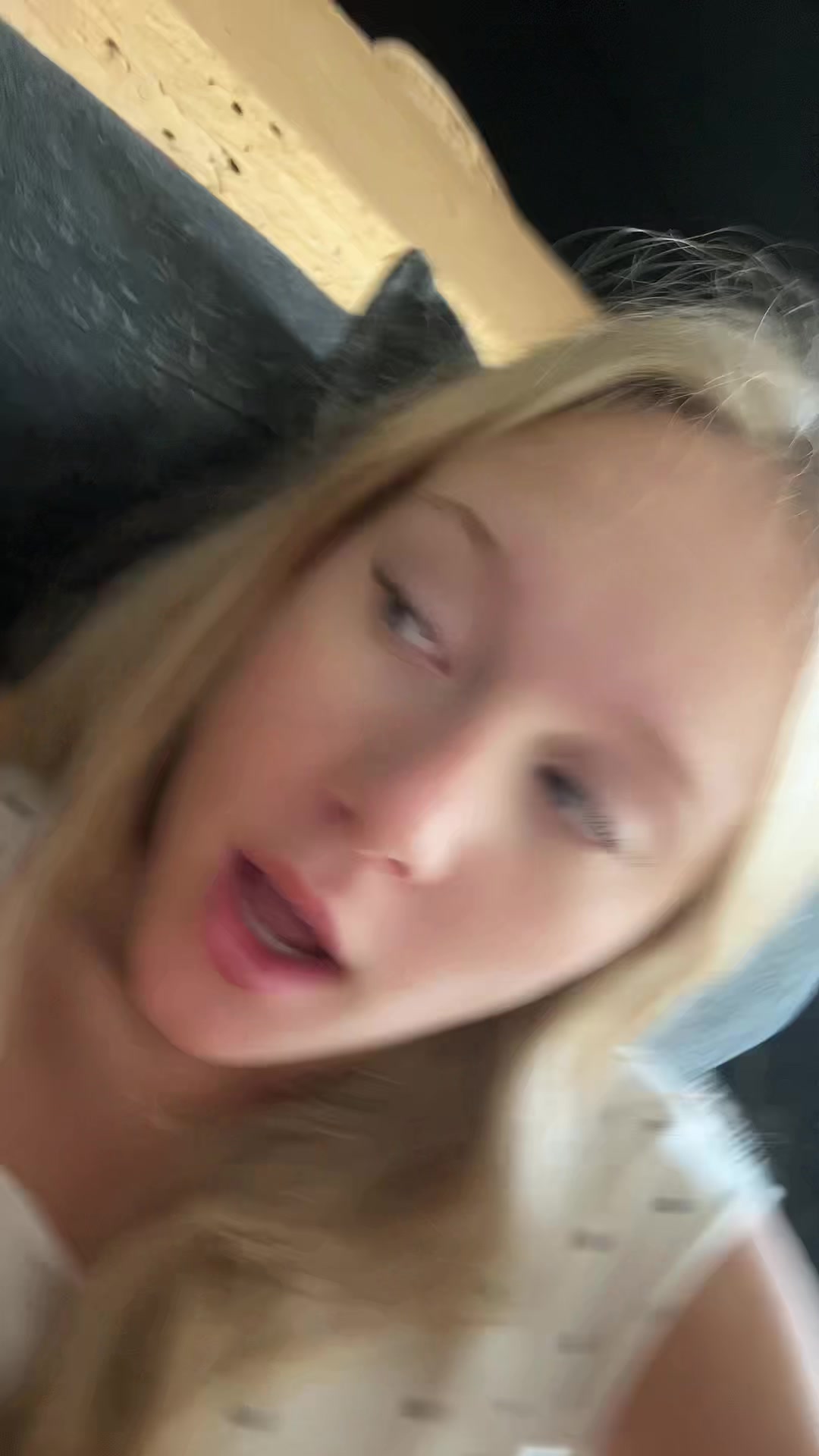@$@&2:/82@