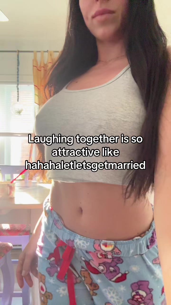 @imjoanniefit