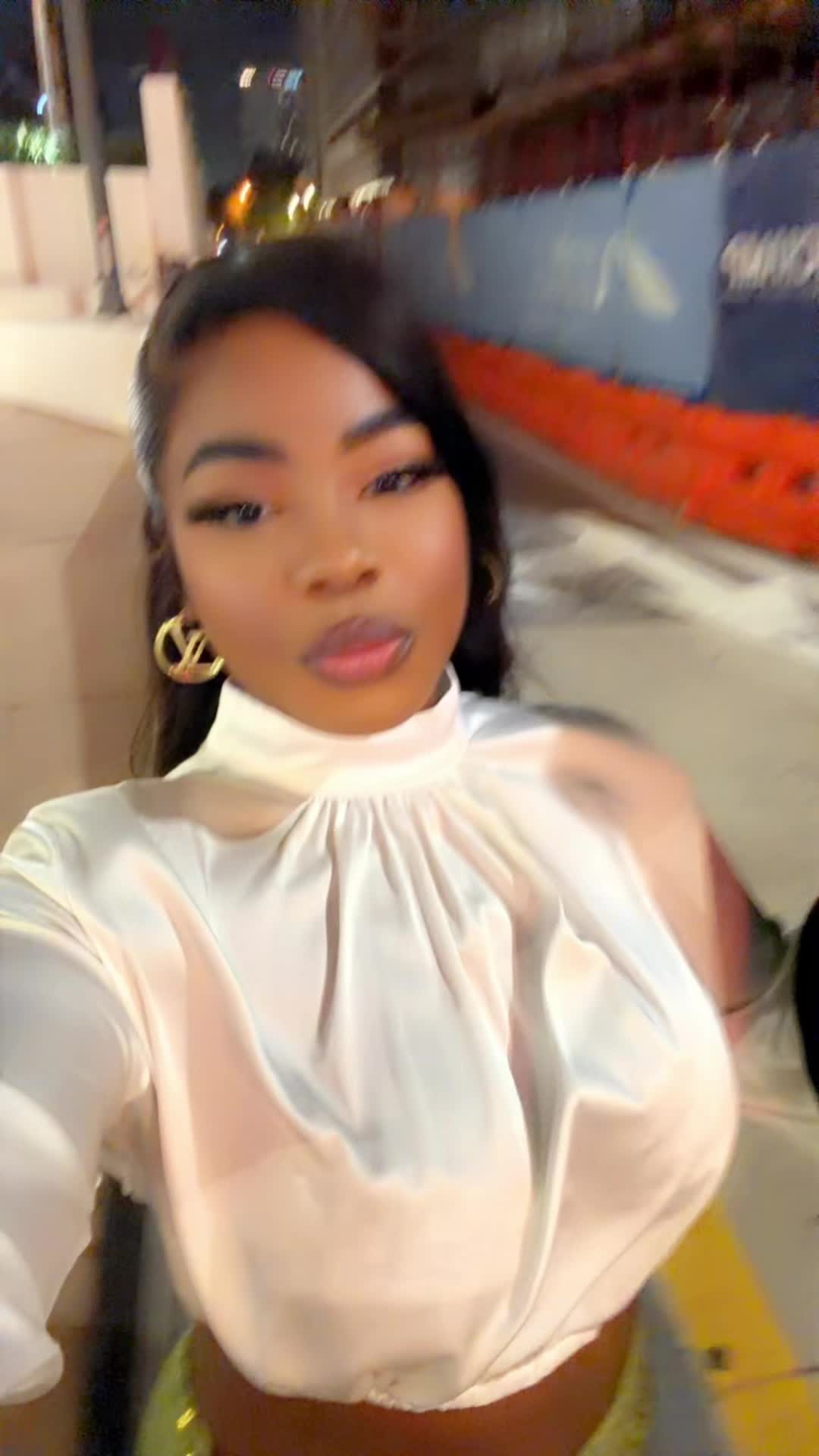 @Vee
