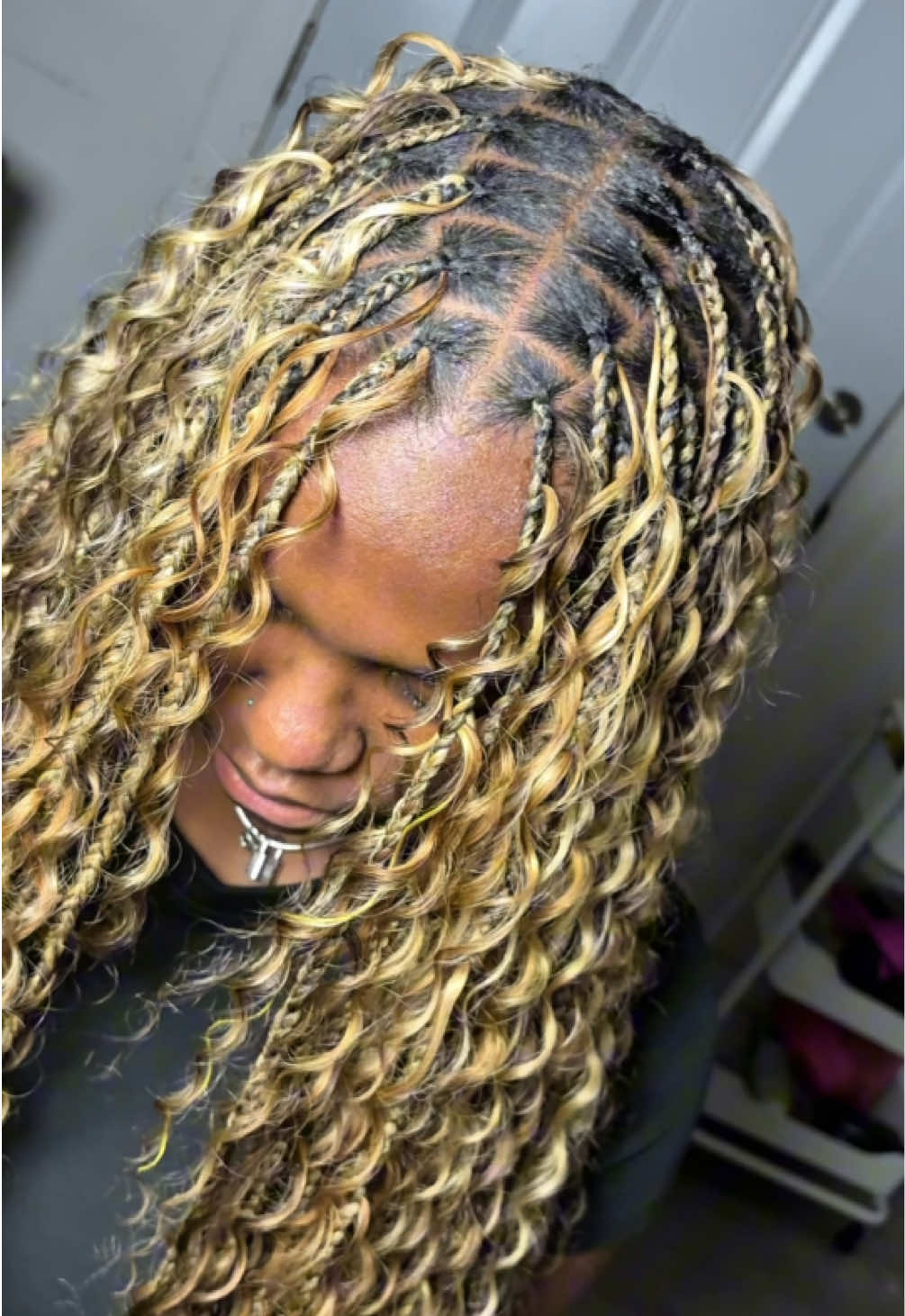 @Hairbylishaa