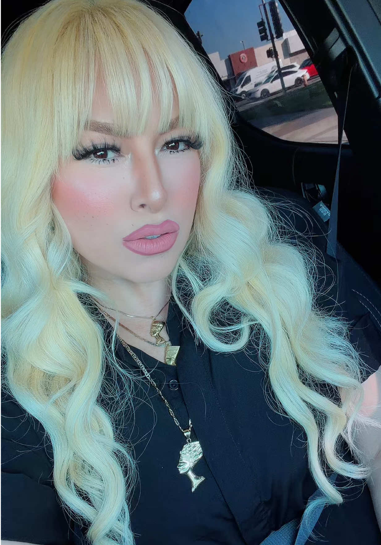 @Parisbunnyxo