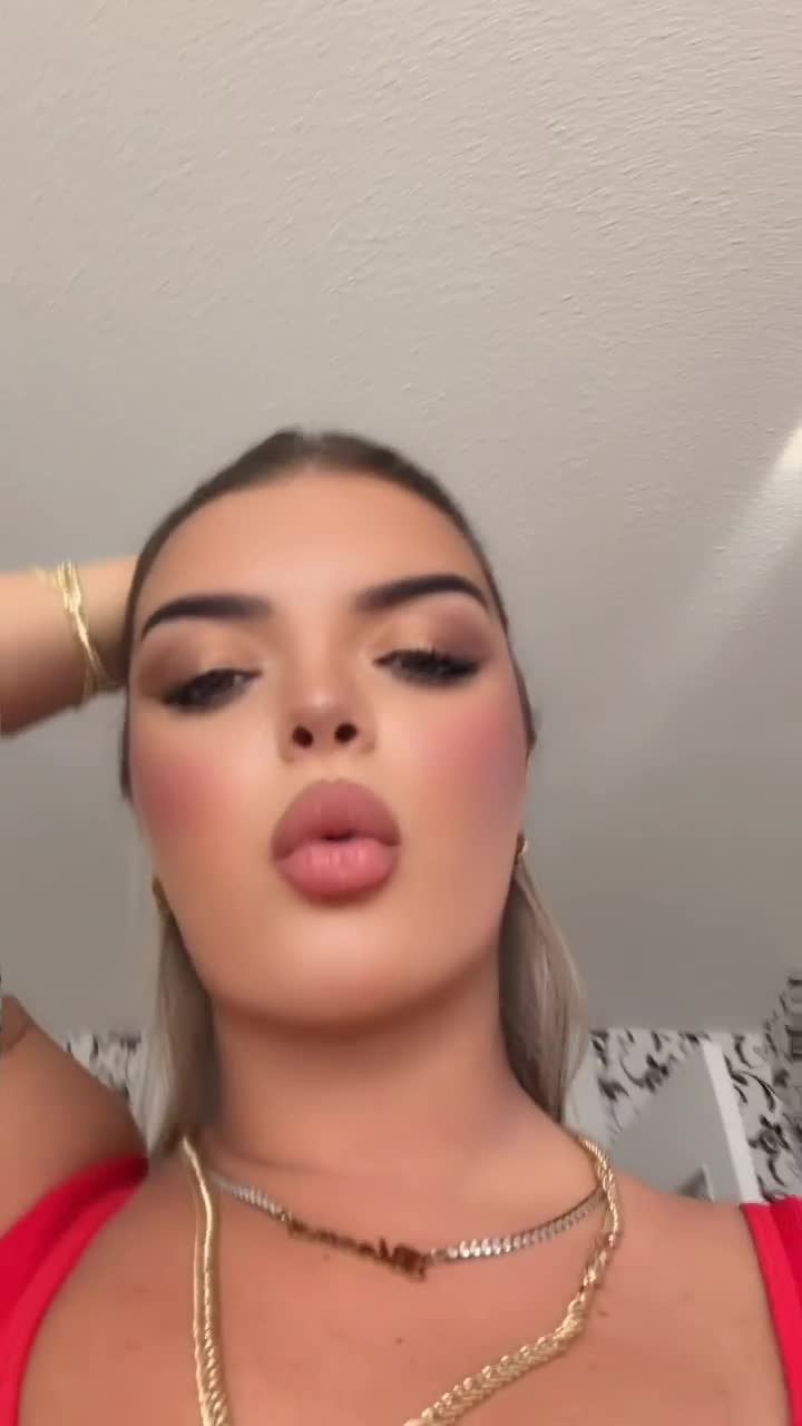 @bleonaaa