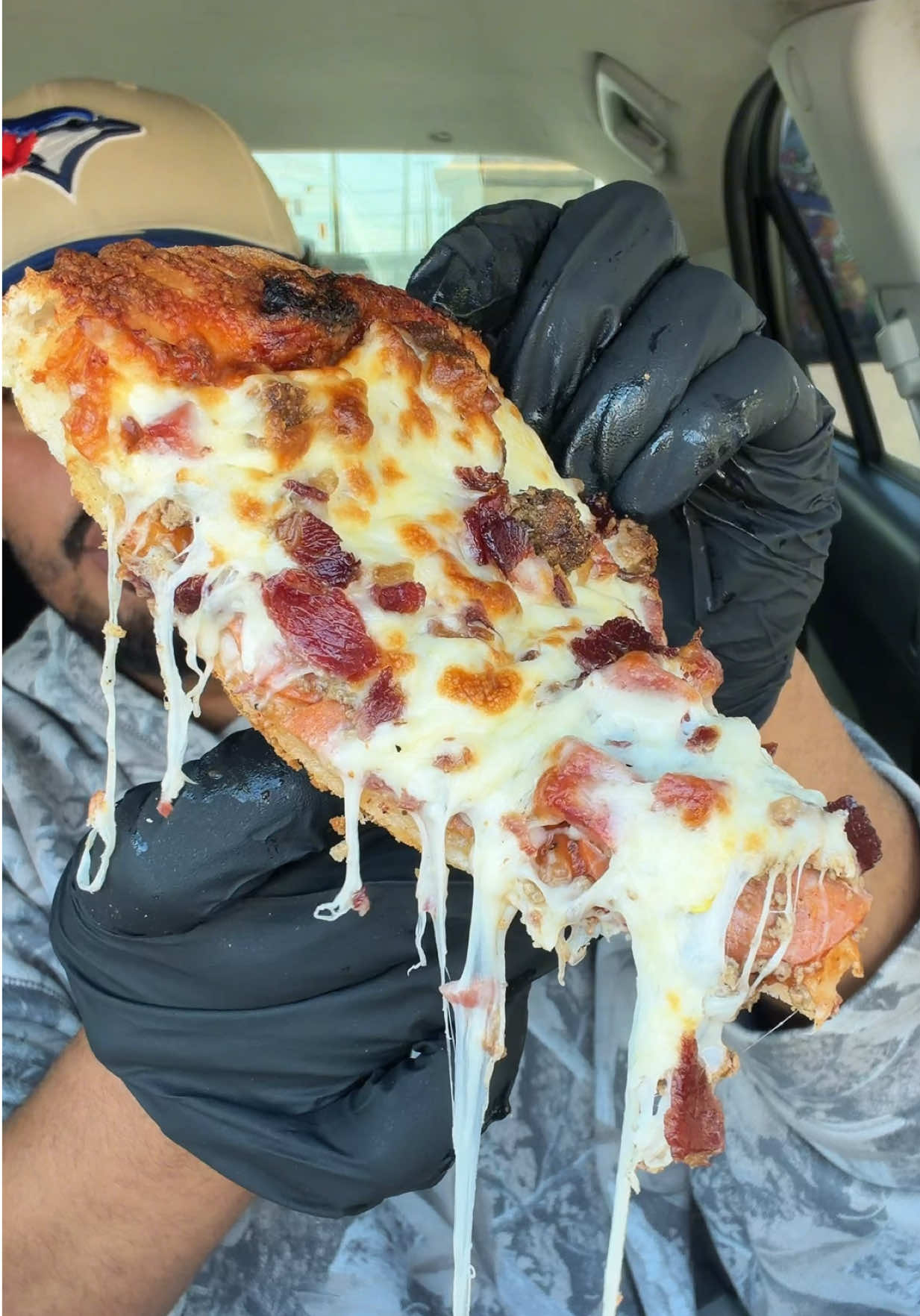 @hassounaeats