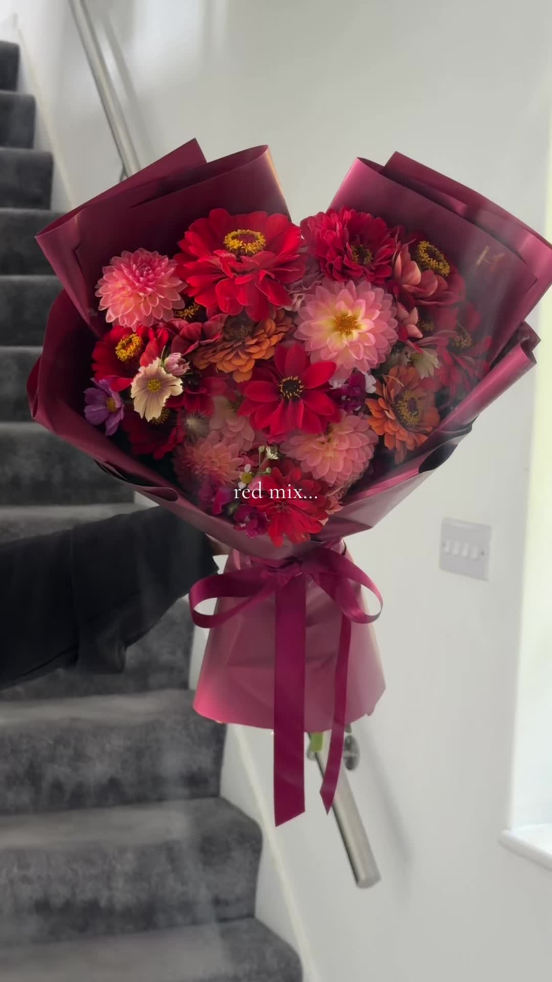 @bouquetsbyhins