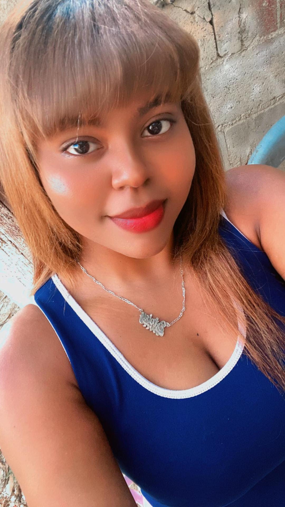 @EsteisyAlmonte