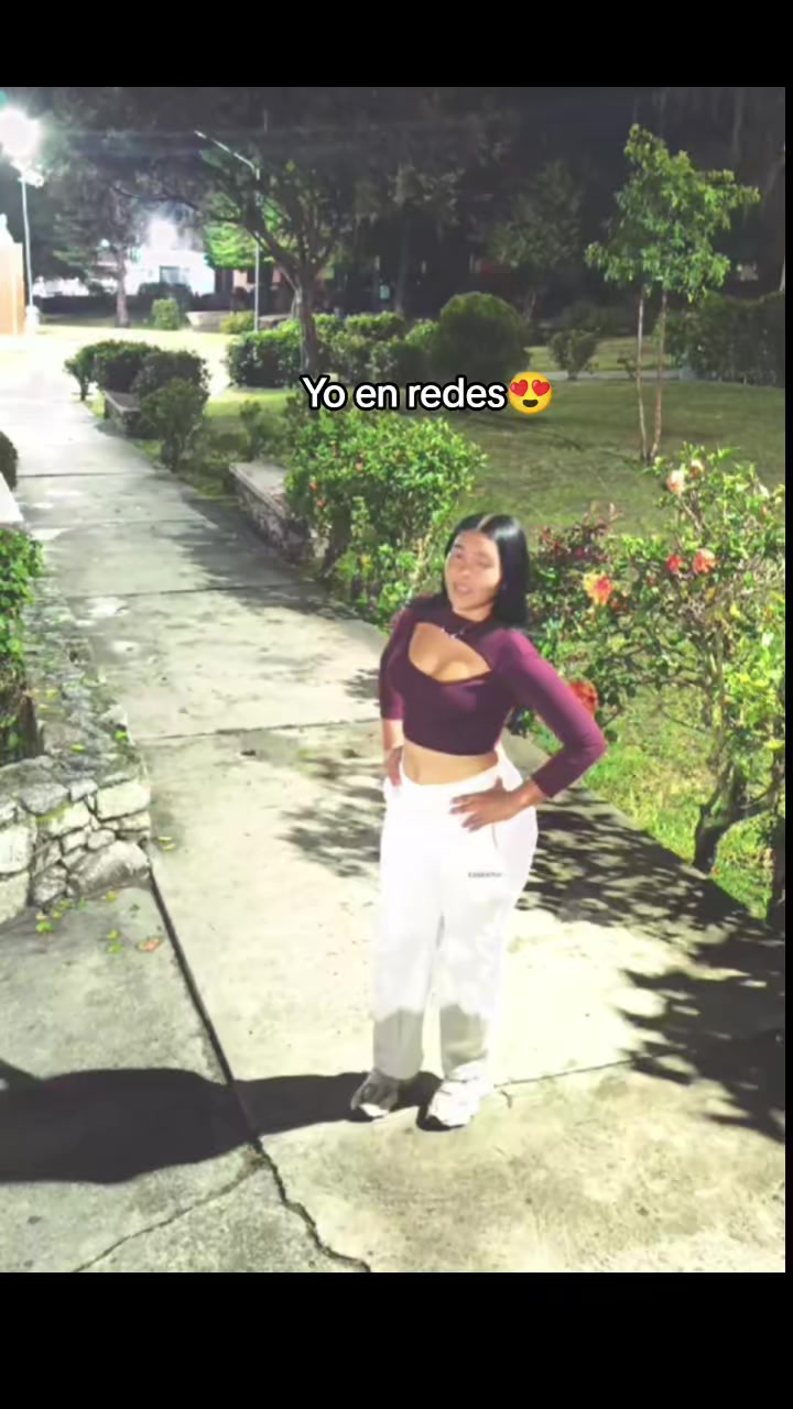 @Vale🤍🖤&bull;Te sigue