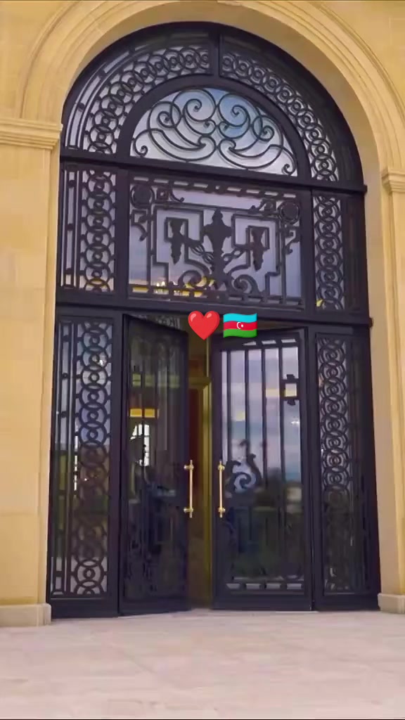 @G&ouml;r&uuml;nmezler_