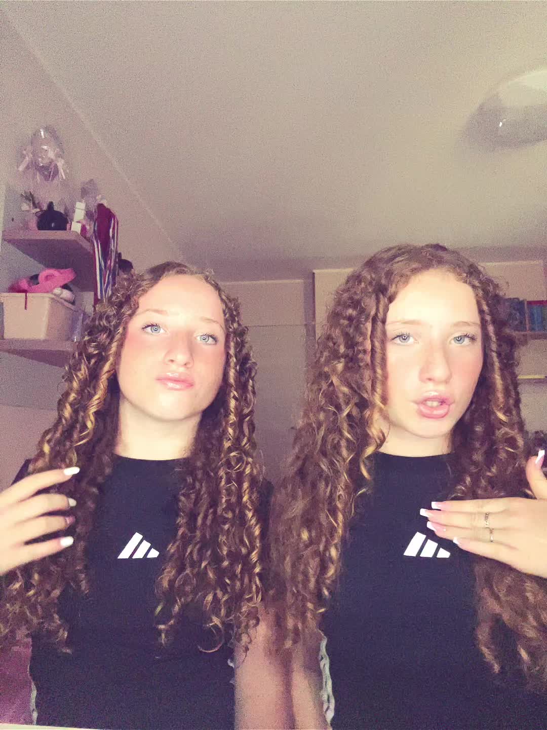 @LAURA E MARTA DE ANGELIS
