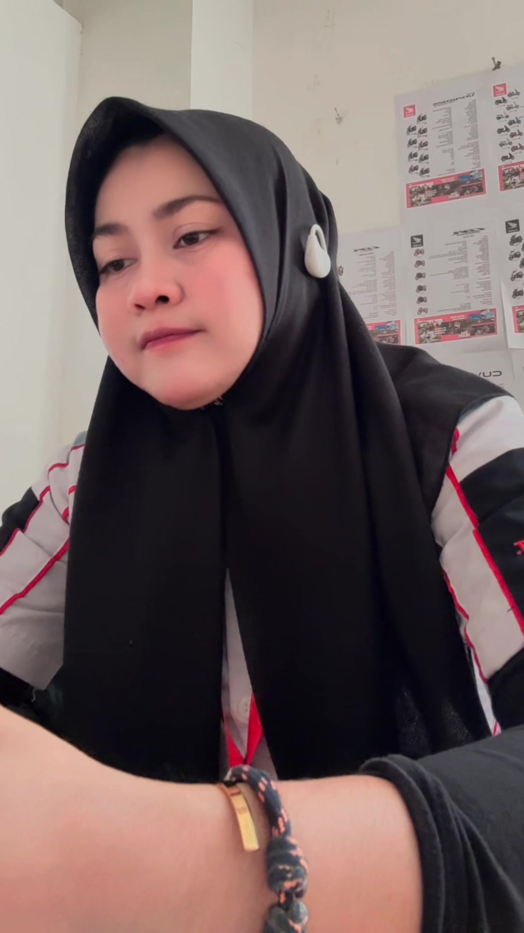 @Angella