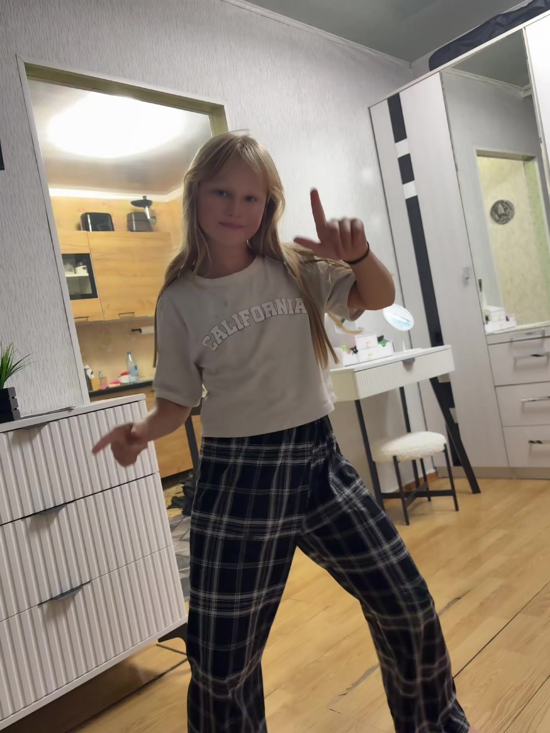 @ТГК:Apollinariyaa11