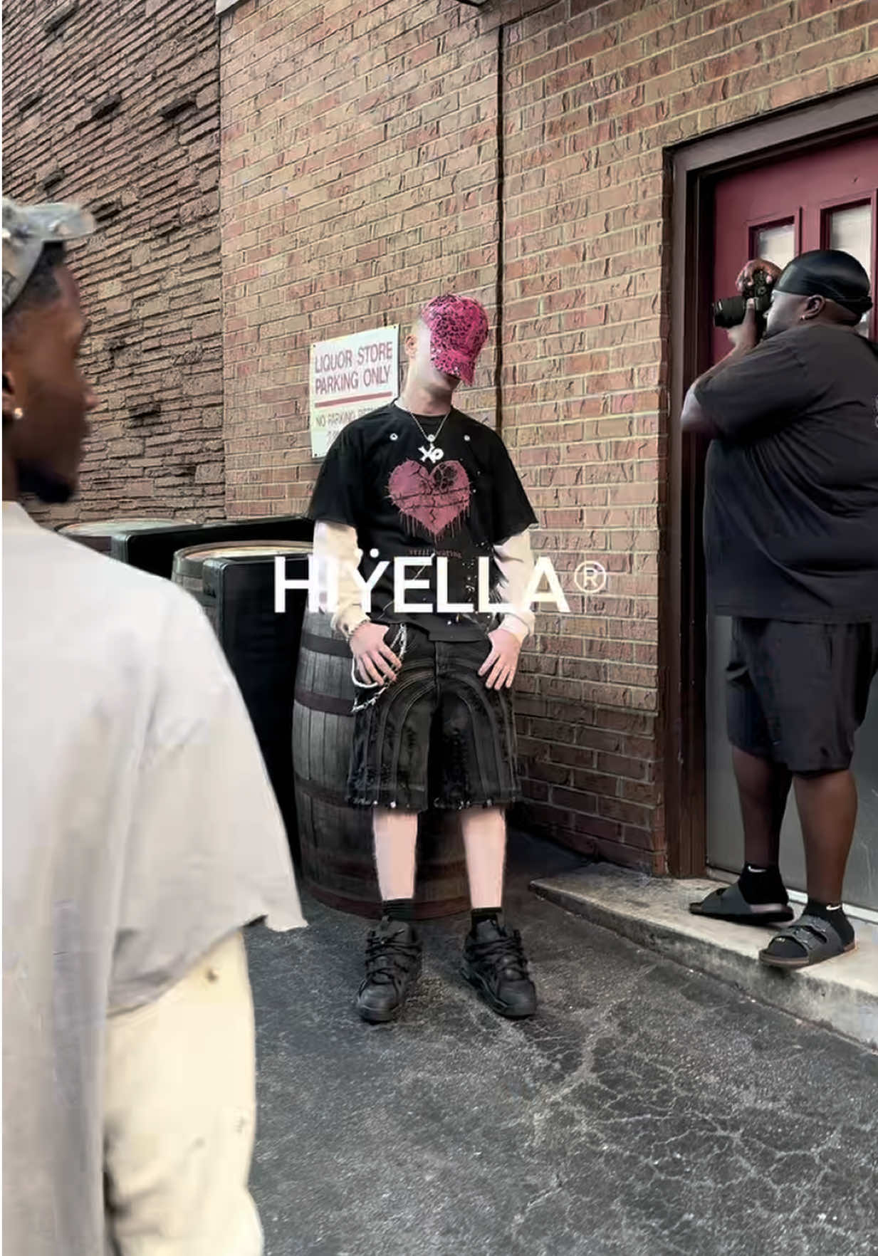 @HIYELLA