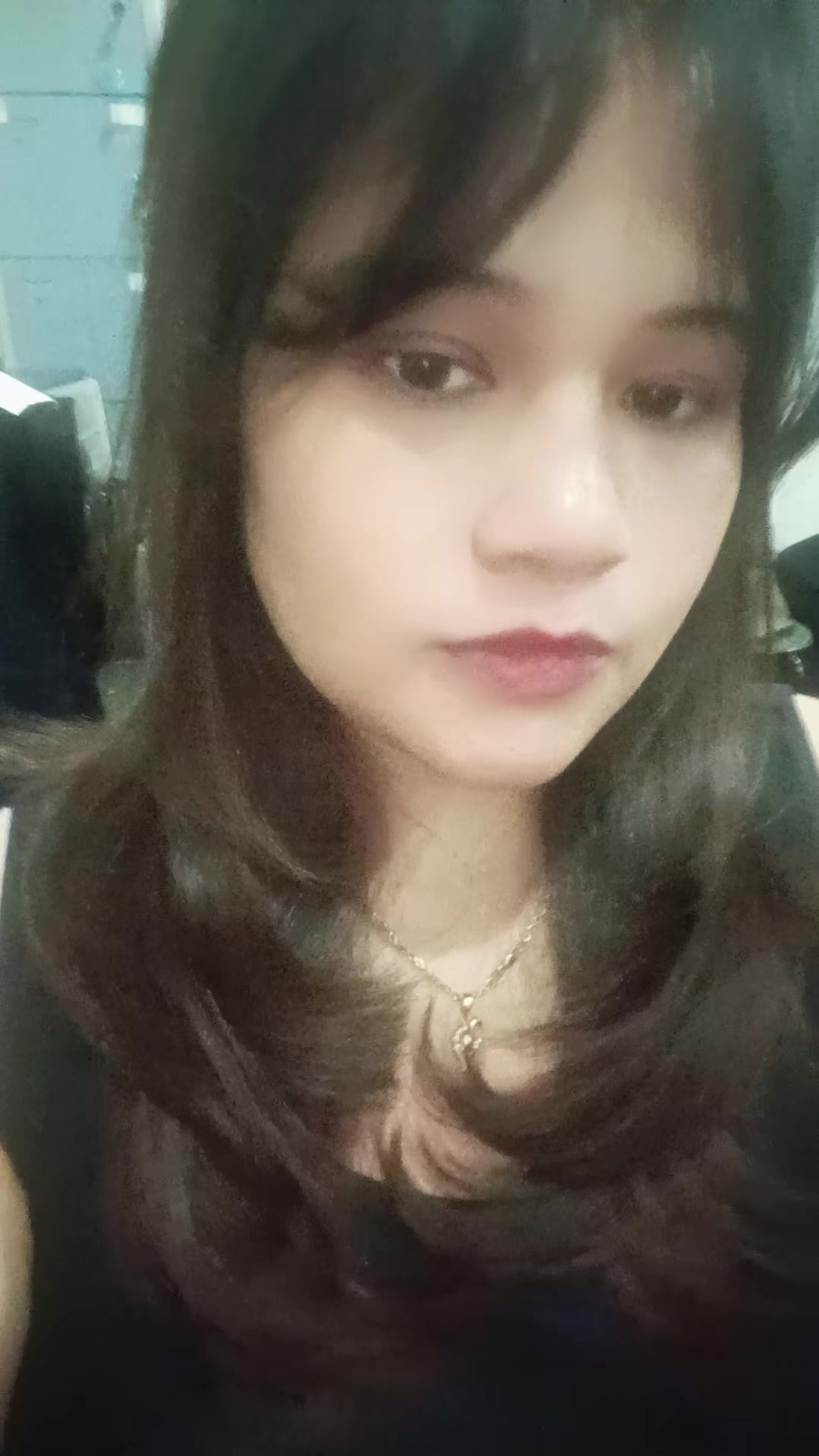 @dewiie1012