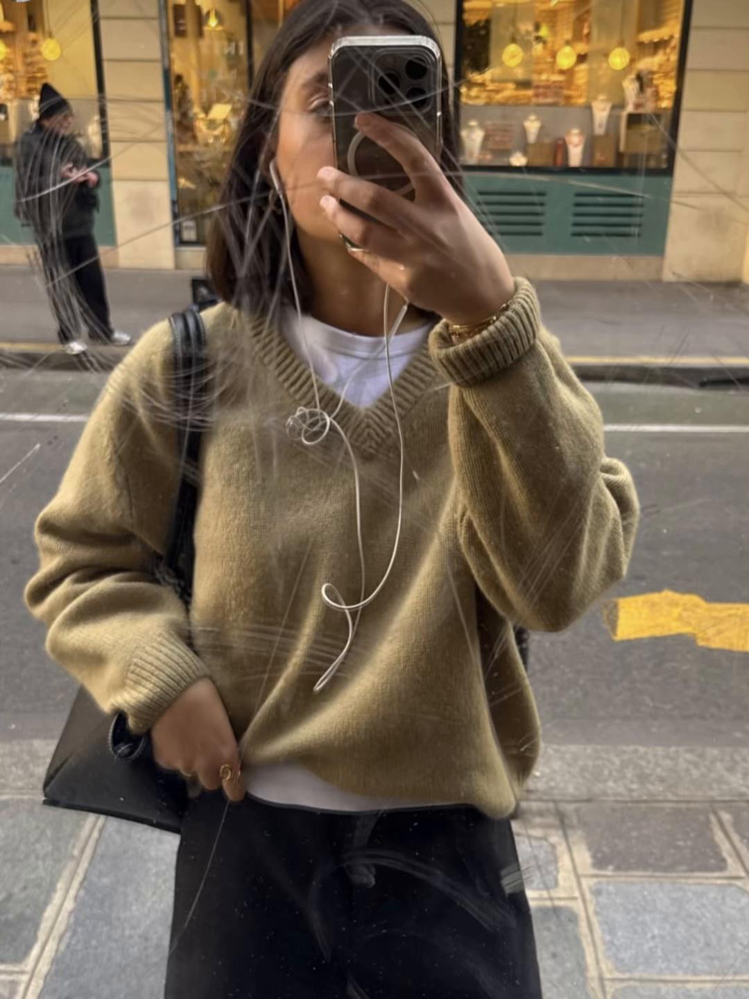 @Crisara