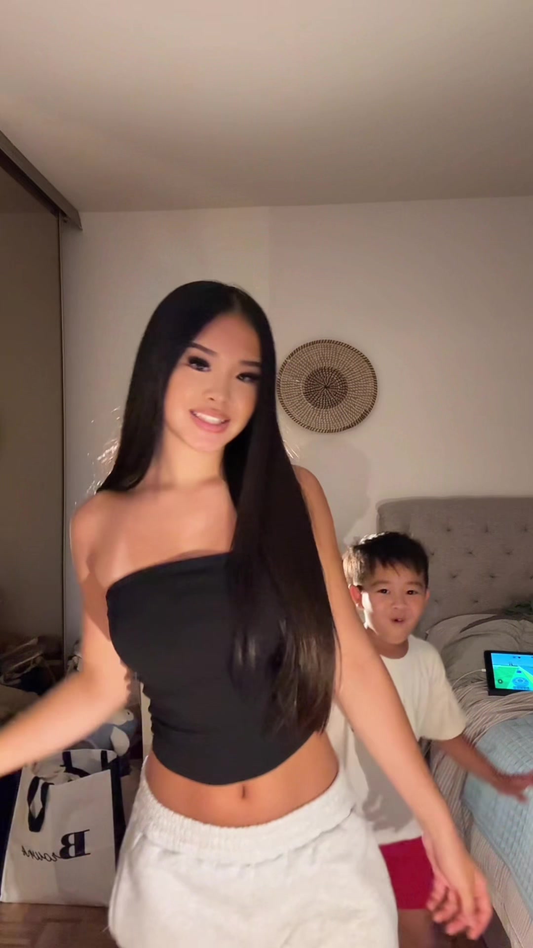 @Liv