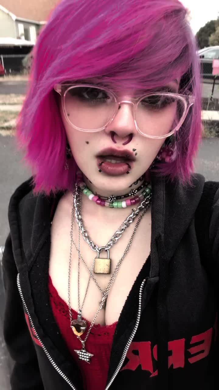 @𝕲𝖍𝖔𝖚𝖑𝖘𝖔𝖓