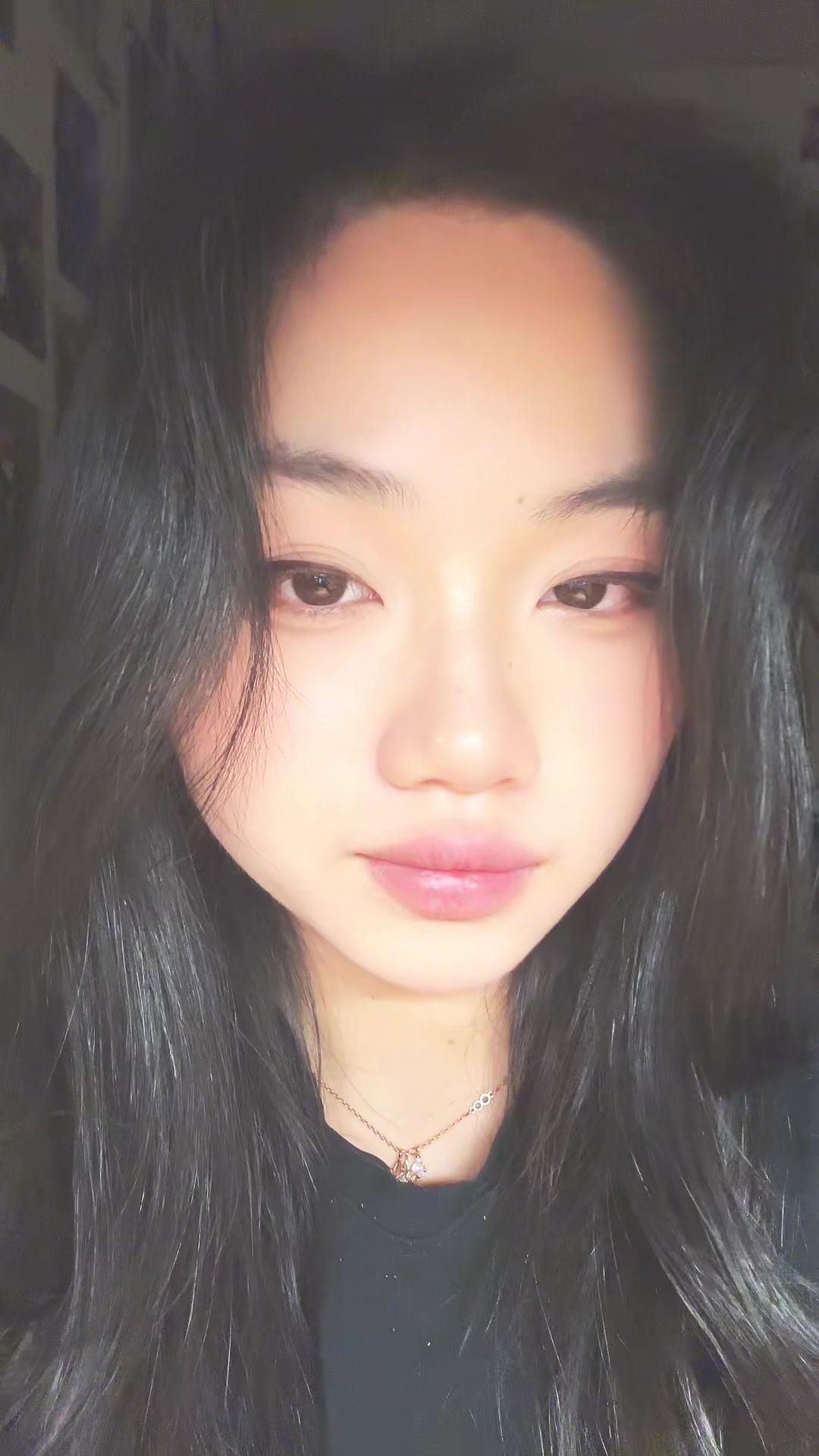 @qu&aacute;ch ho&agrave;ng nhi